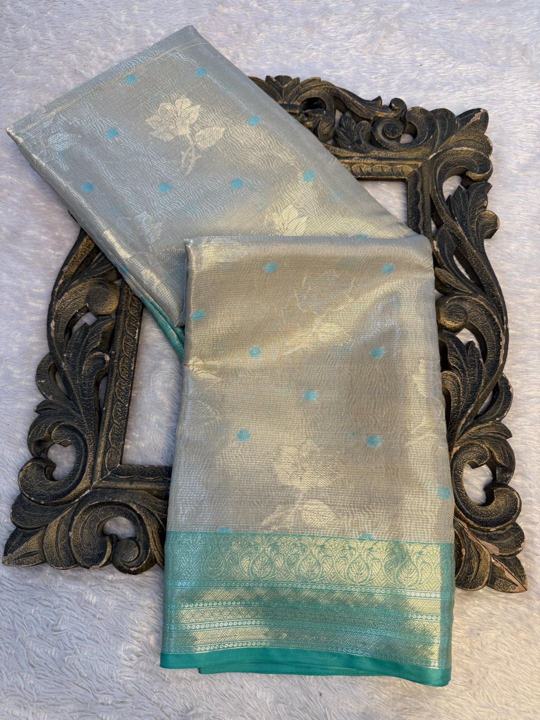 Trending Softsilk Jacquard Unique Banarasi Saree