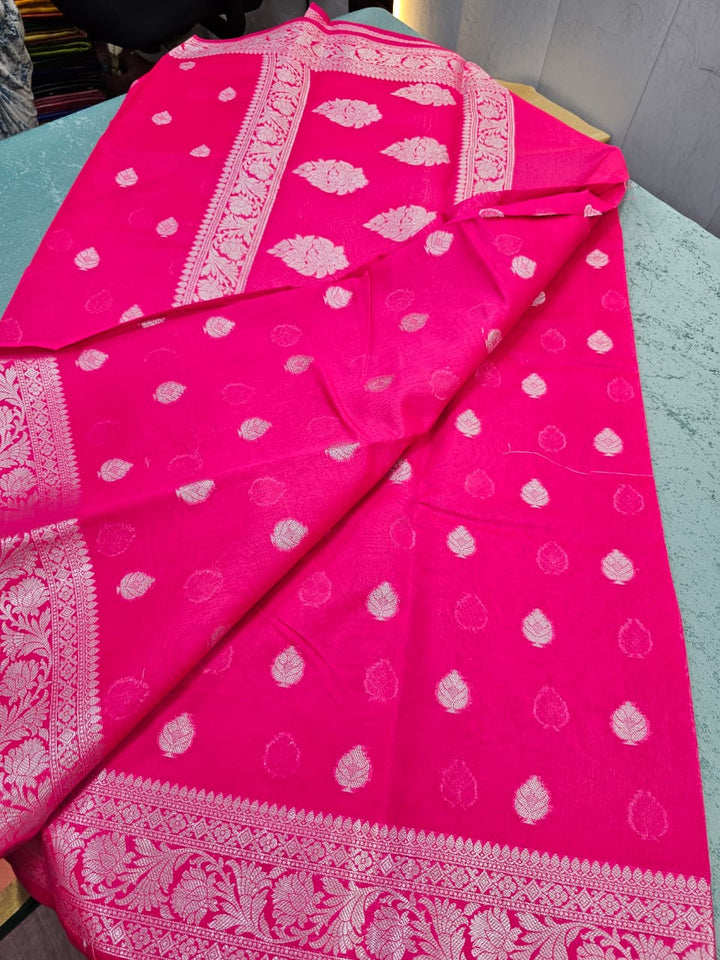 Khaddi buti Soft Silk saree with rich pallu and blouse