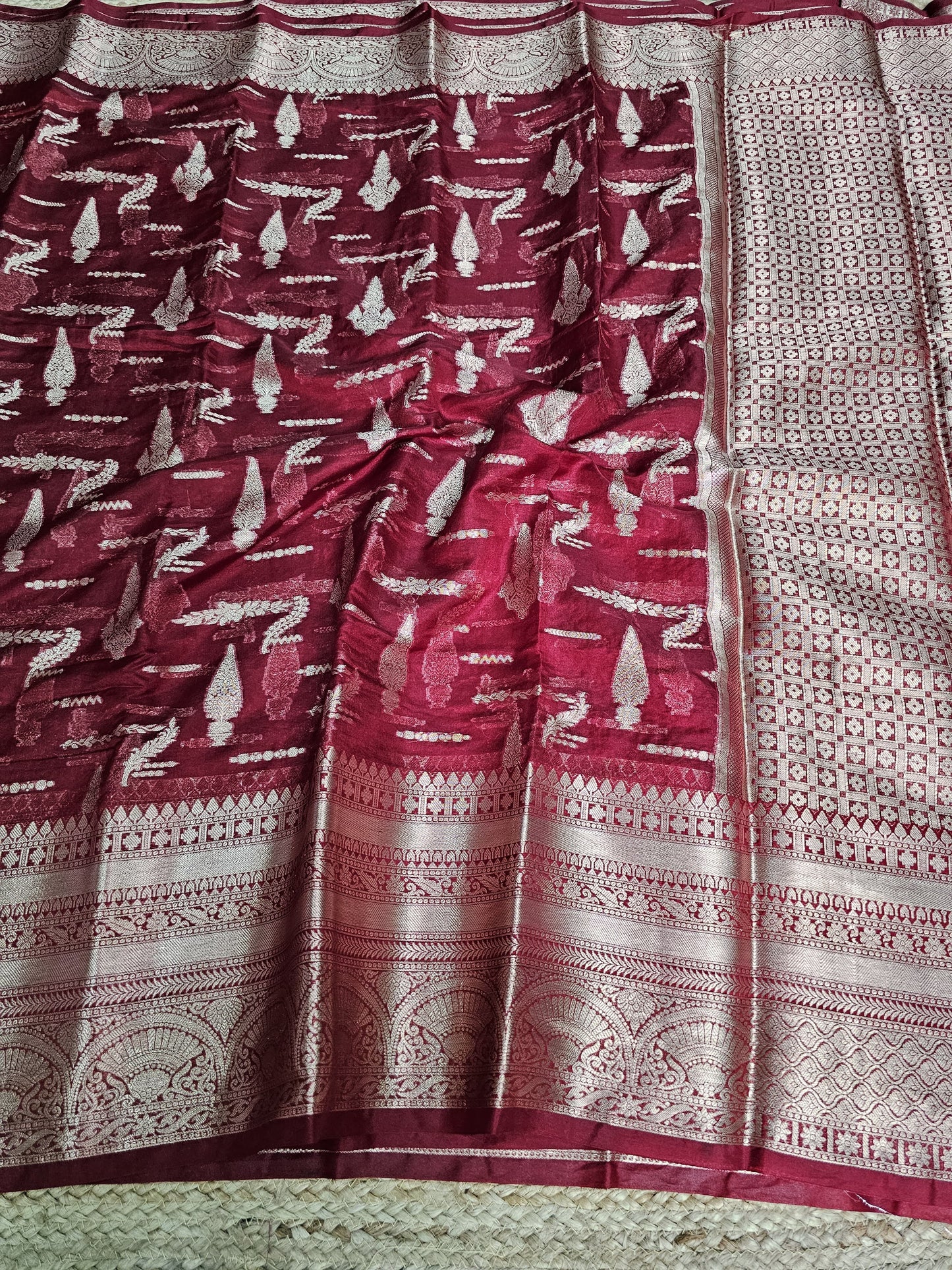 Reddish Maroon Shade Zari Jacquard Weave Soft Silk Saree