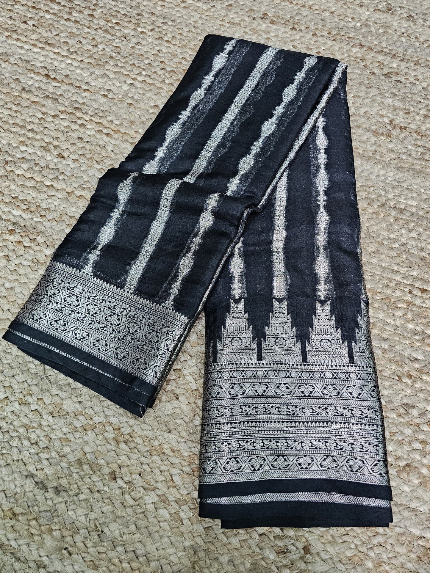 Premium Black Zari Jacquard Weave Soft Silk Saree