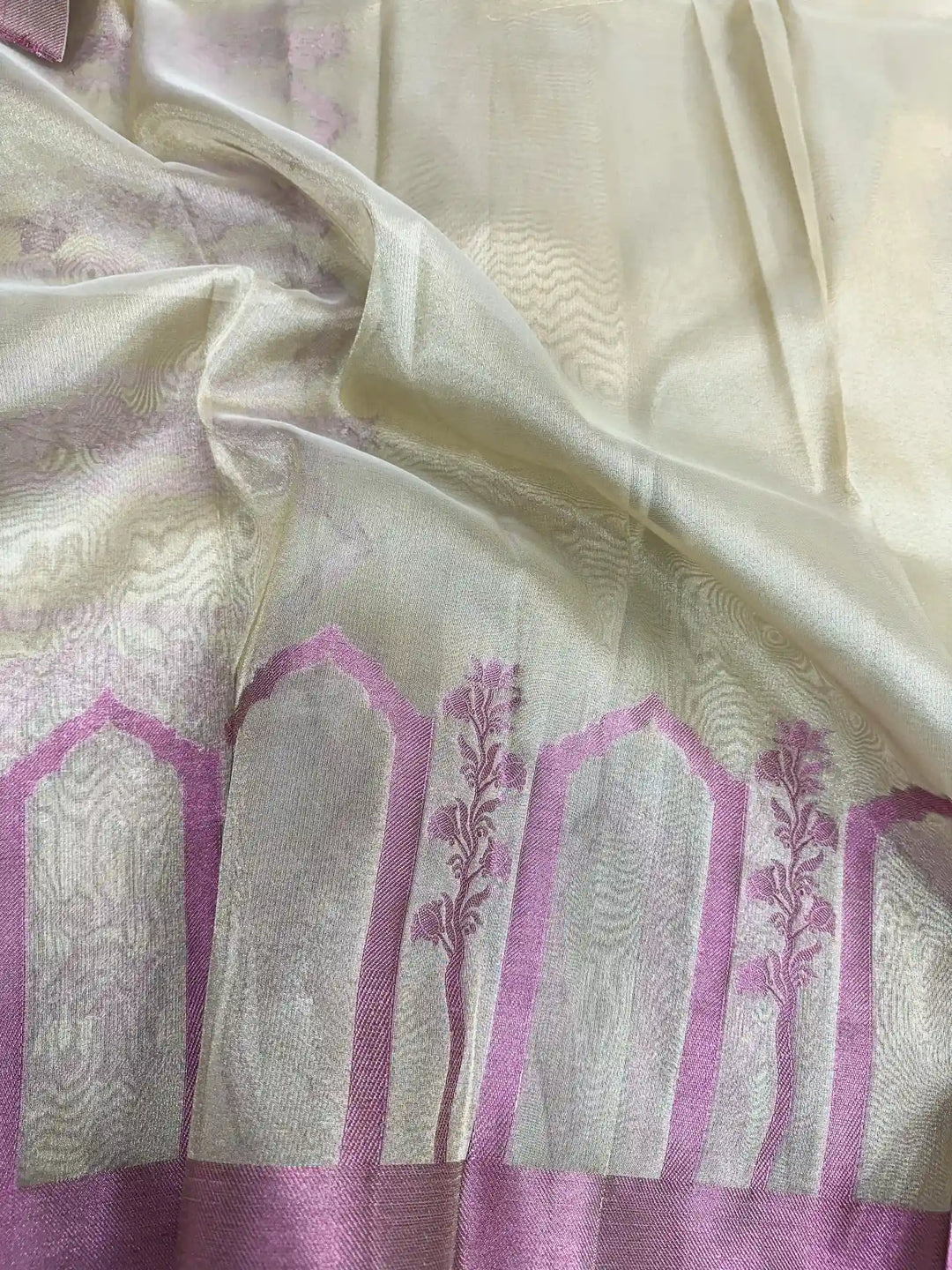 Ivory Shade Glass Tissue Silk Banarasi Saree