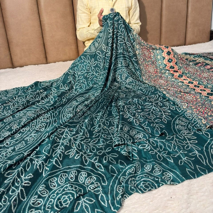 Green Gaji Silk Bandhani Print And Mirror Saree