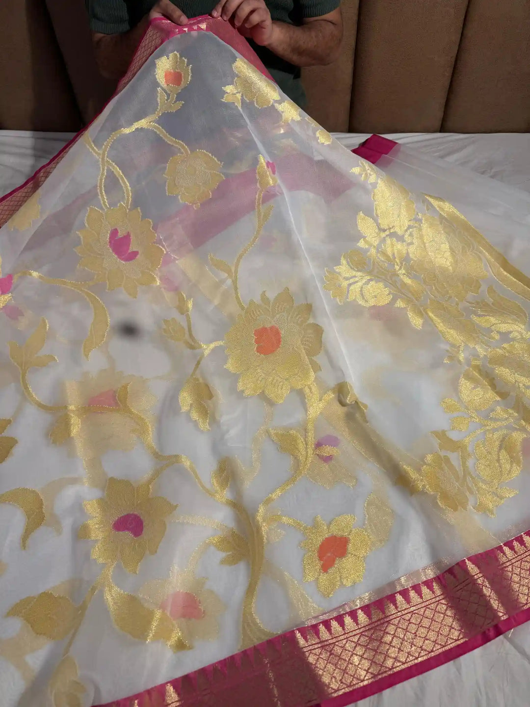 White Premium Organza Banarasi Silk Saree with Extraordinary Pallu