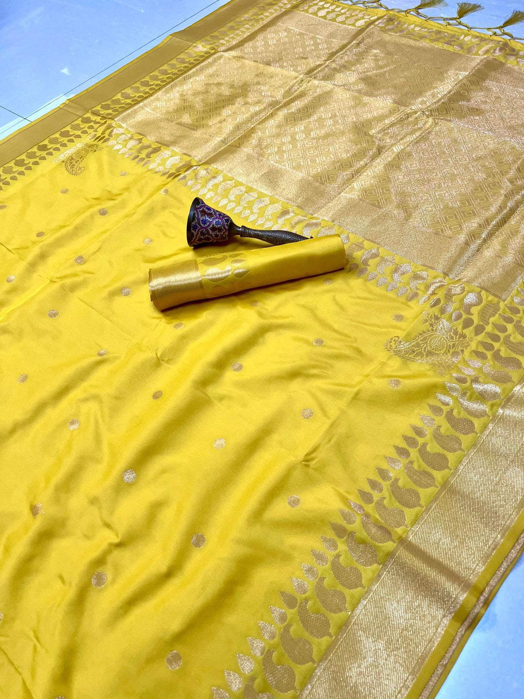 Madhuri Dixit Inspired Premium Katan Silk Saree with Rich Pallu and Blouse