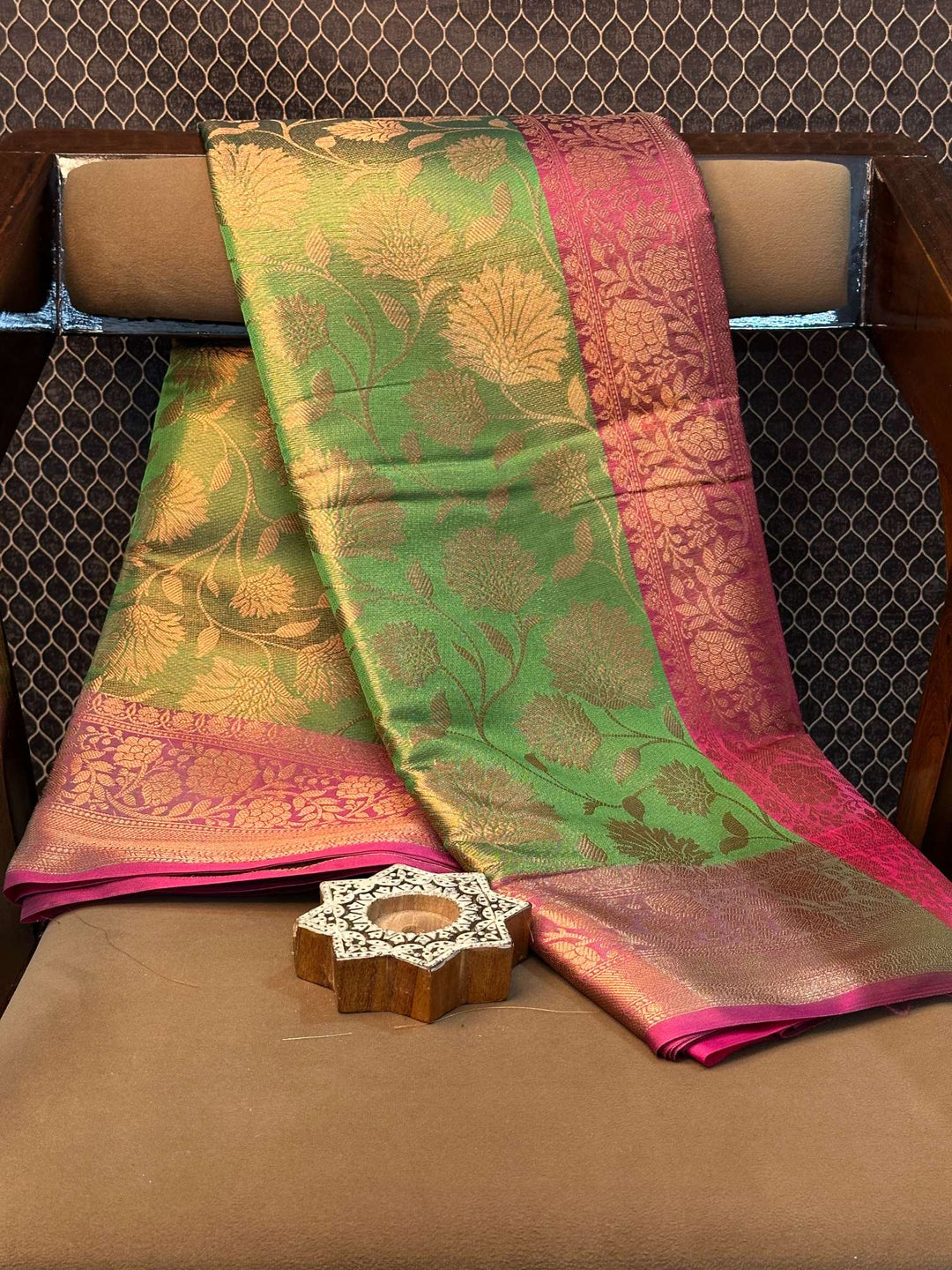 Eccentric zari weave Softsilk Heritage Banarasi saree