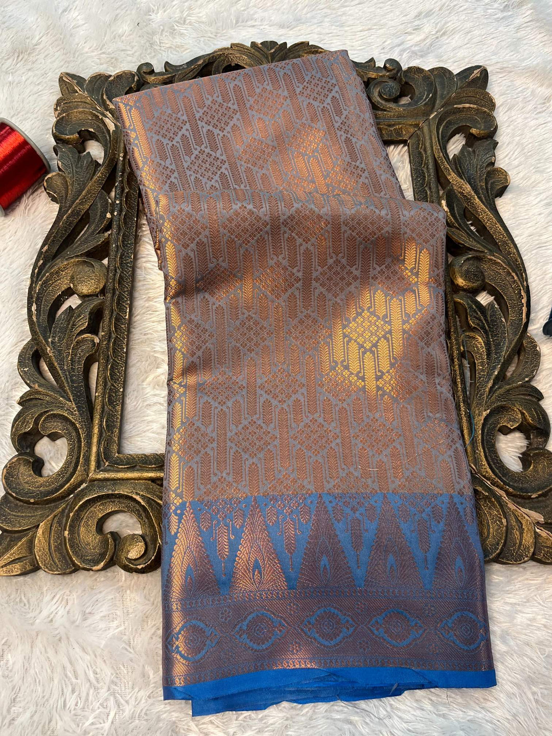 Eccentric zari weave Softsilk Banarasi saree