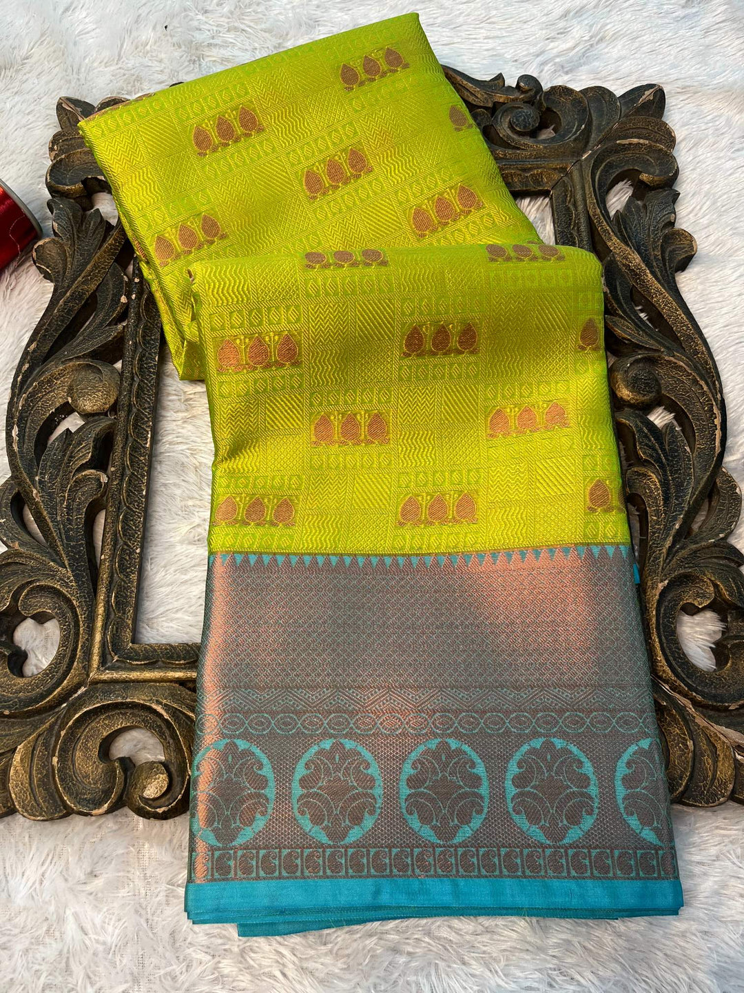 Soft Cotton Silk Rtique Zari Banarasi Saree