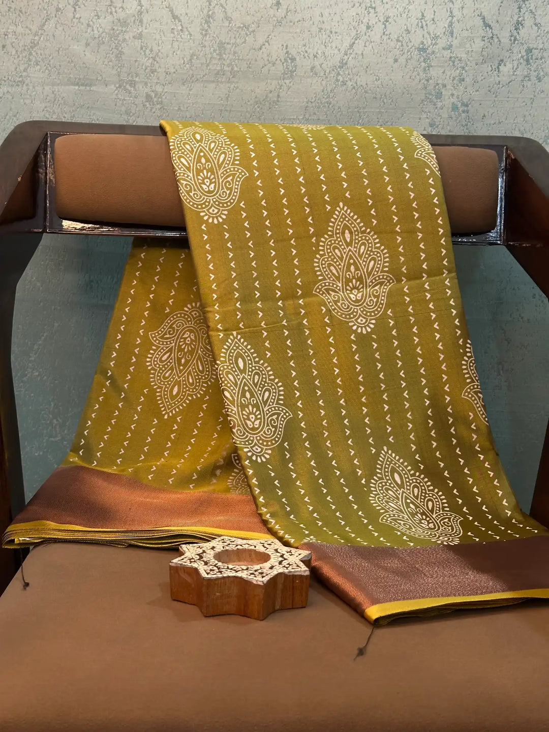 Contemporary Weave Softsilk Heritage Banarasi Saree