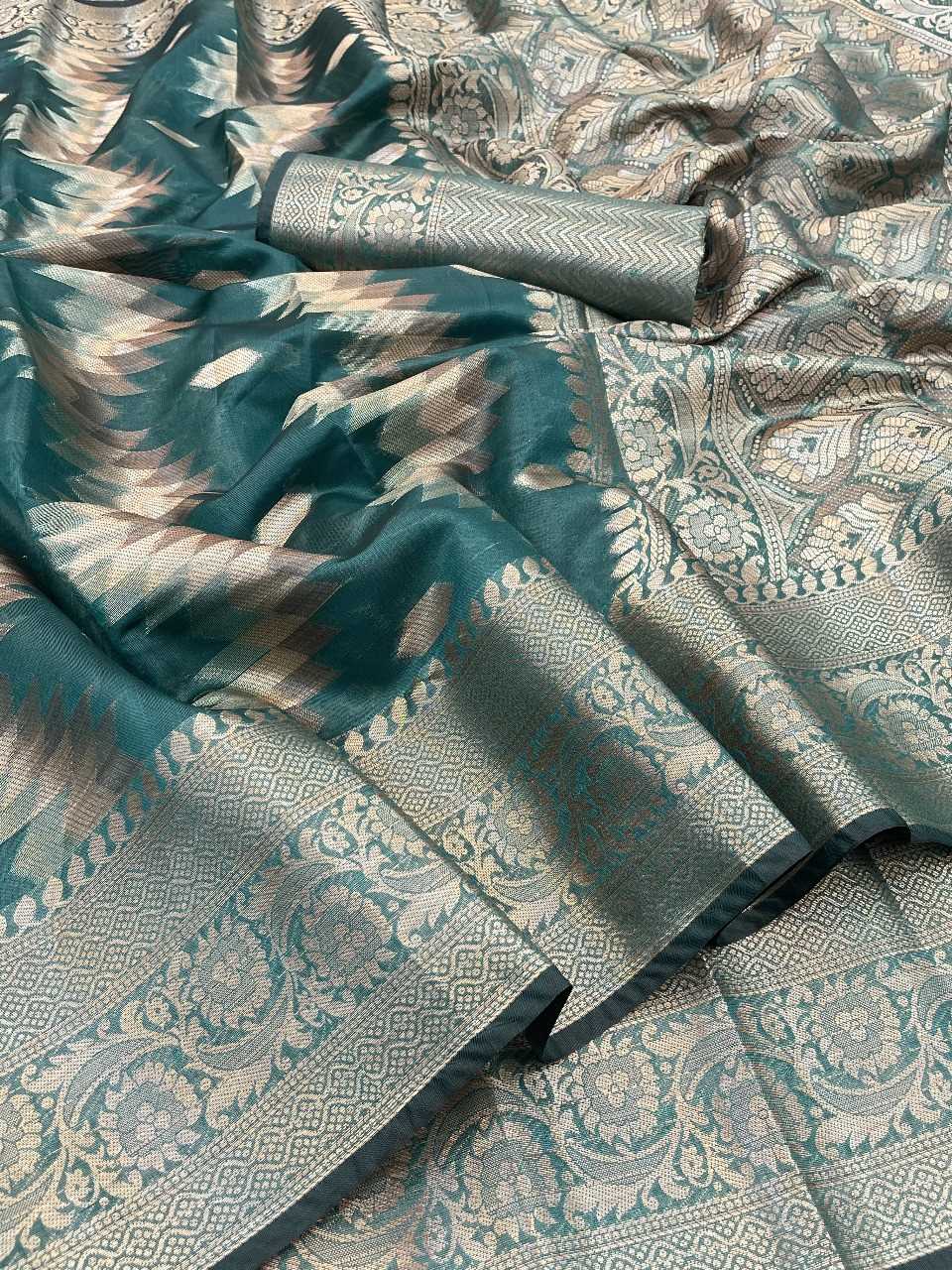 Abstract Green Colour Look Soft Silk Saree