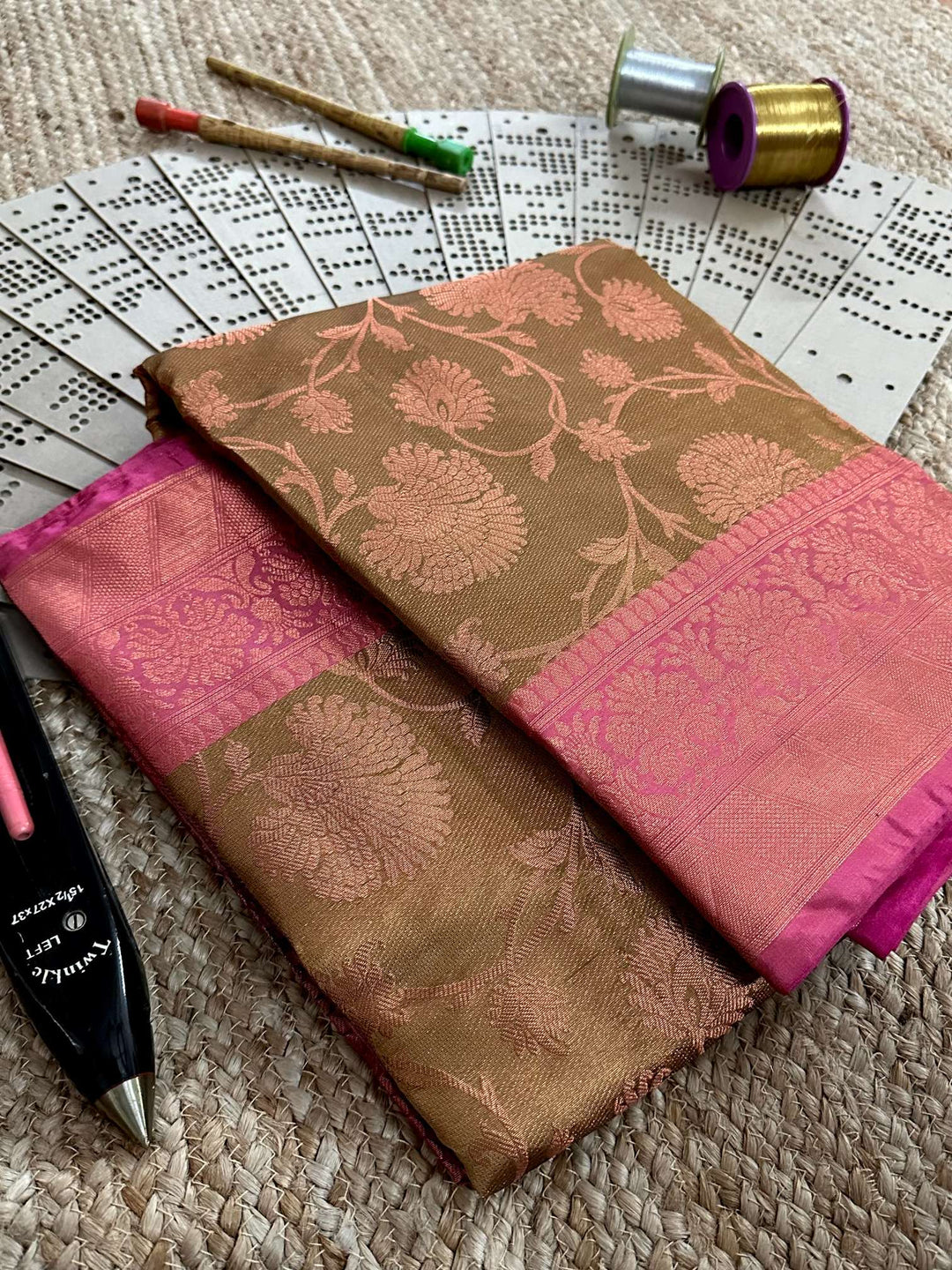 Eccentric Weave Softsilk Traditional Banarasi Saree