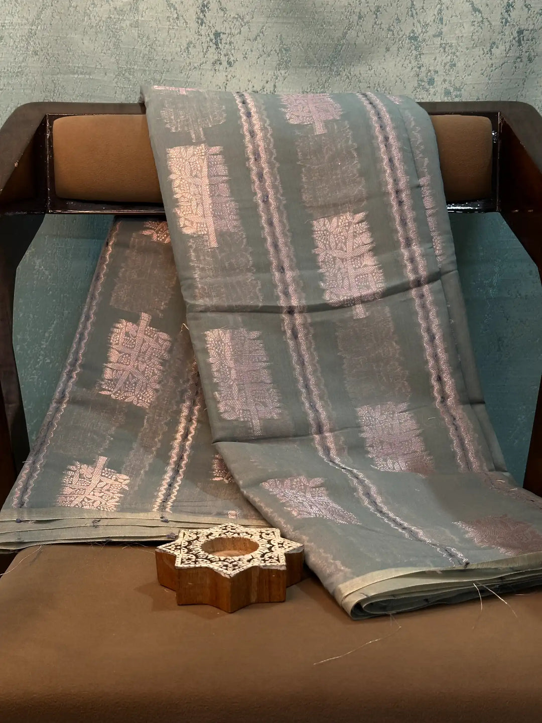 Eccentric Weave Softsilk Traditional Banarasi Saree
