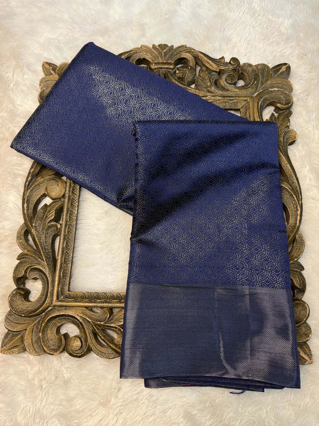 Contemporary Weave Kora Tissue Silk Banarasi Saree