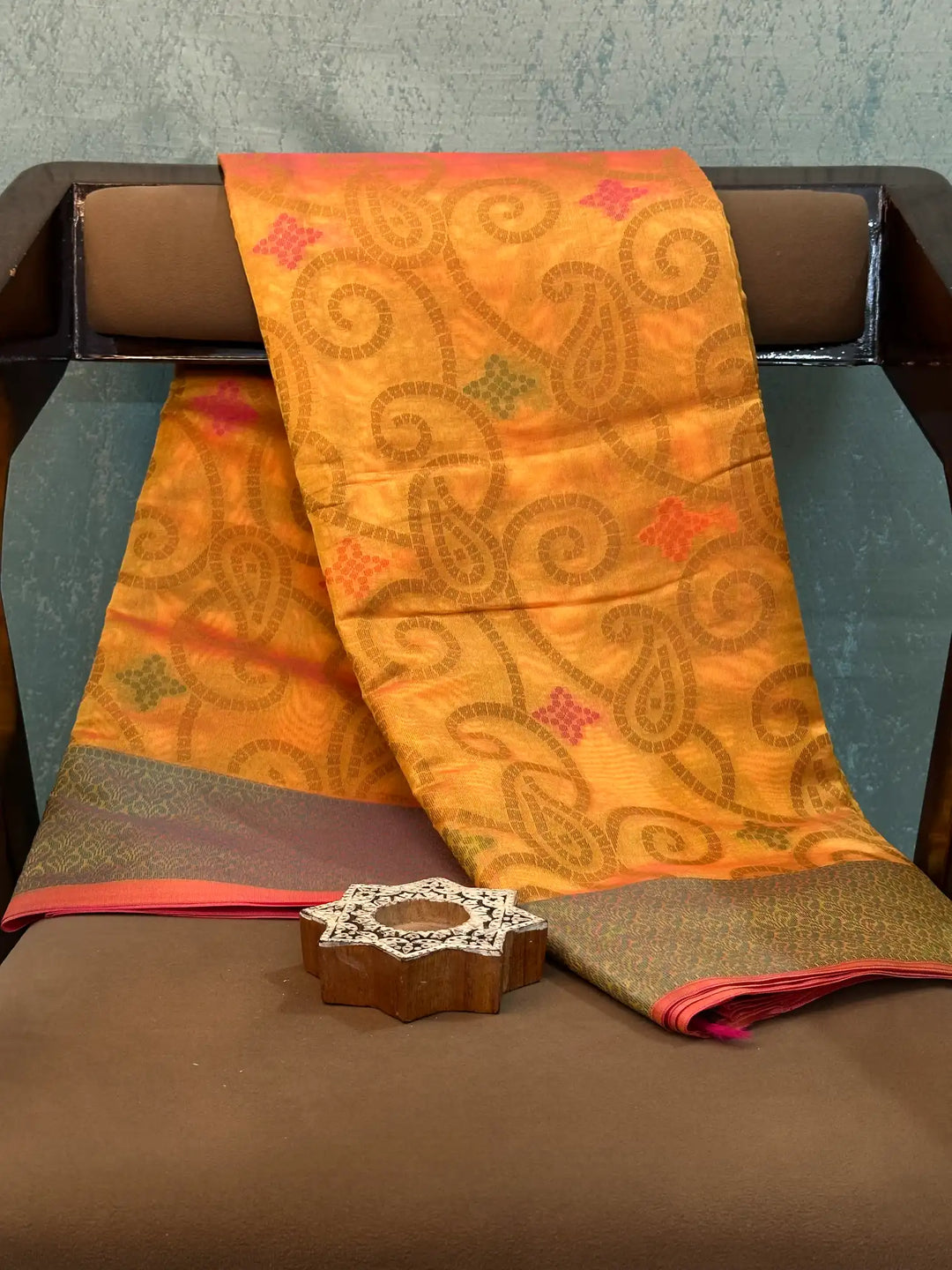 Eccentric Weave Softsilk Traditional Banarasi Saree