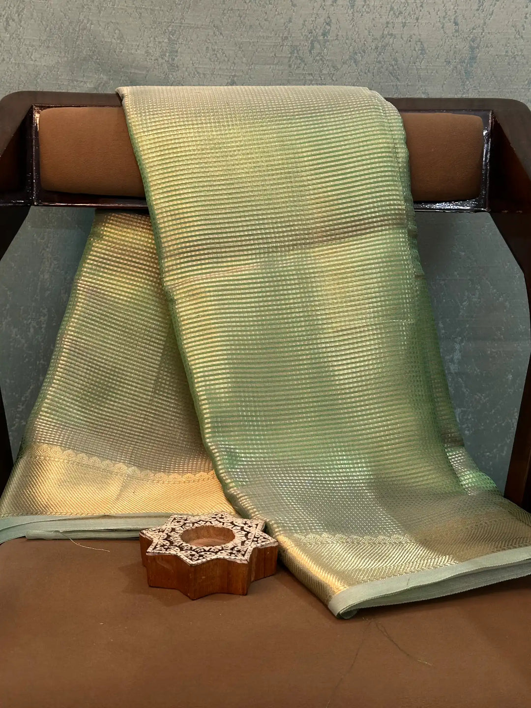 Contemporary Weave Kora Tissue Silk Banarasi Saree