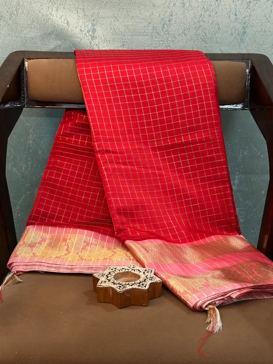Contemporary Weave Kora Tissue Silk Banarasi Saree