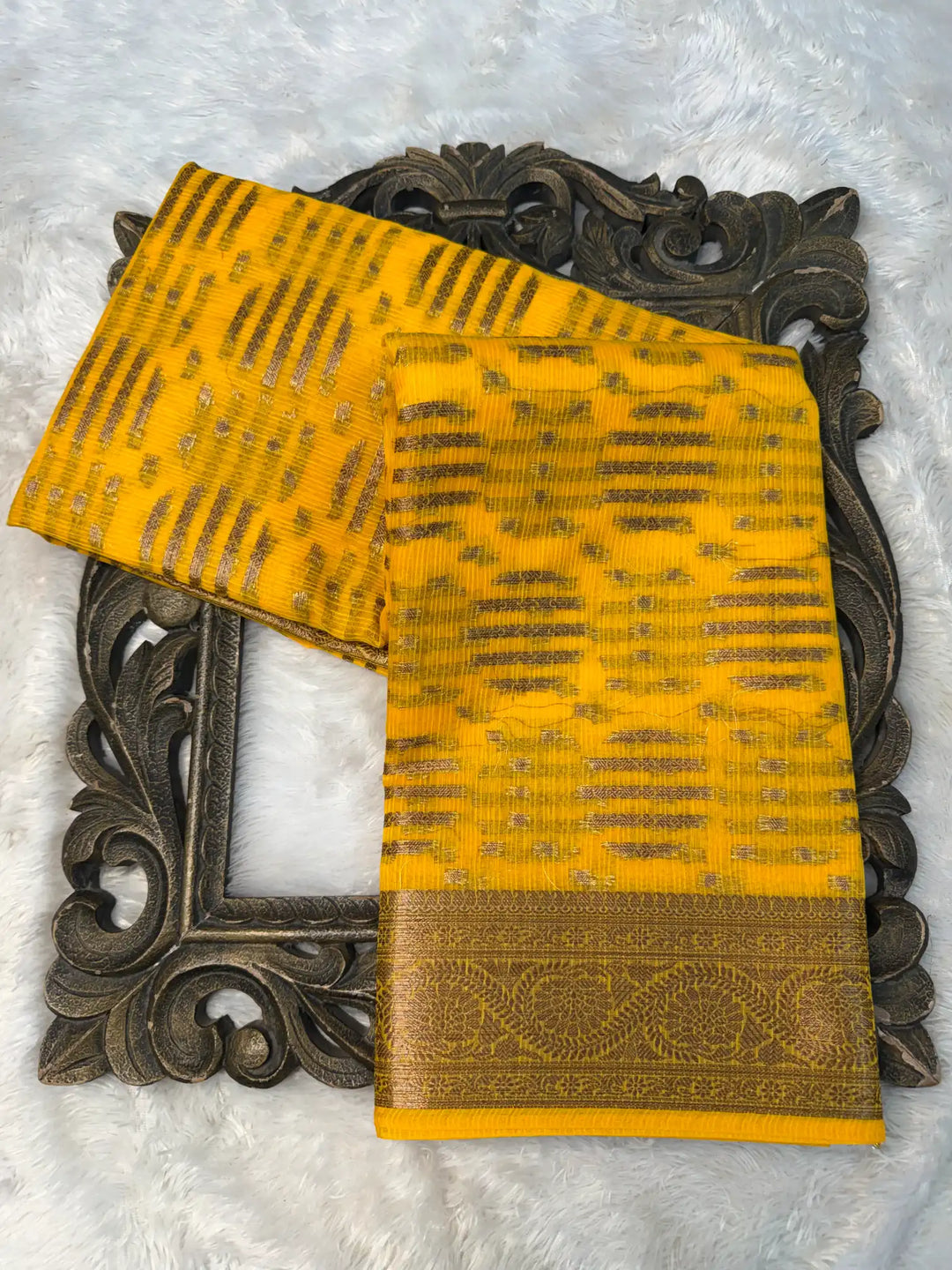 Eccentric Weave Softsilk Traditional Banarasi Saree