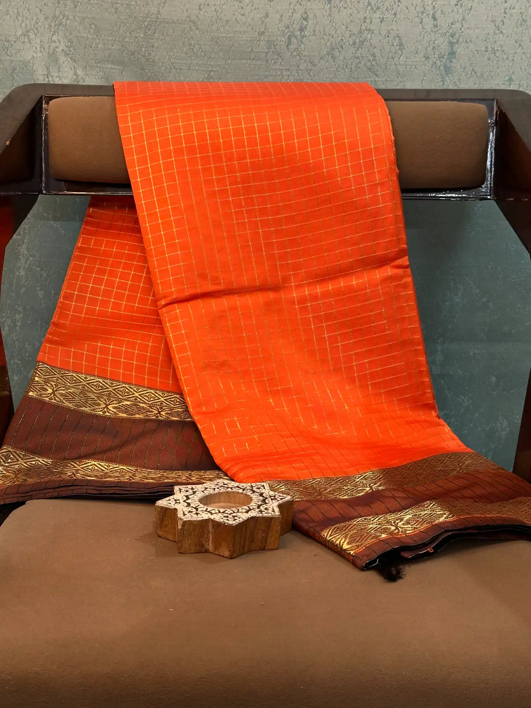 Contemporary Weave Kora Tissue Silk Banarasi Saree