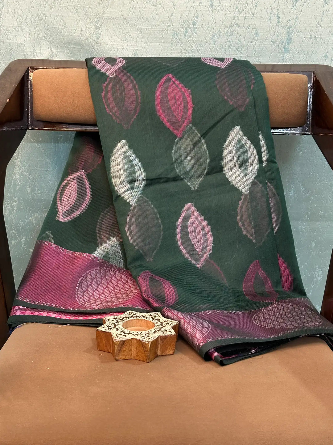 Contemporary Weave Kora Tissue Silk Banarasi Saree