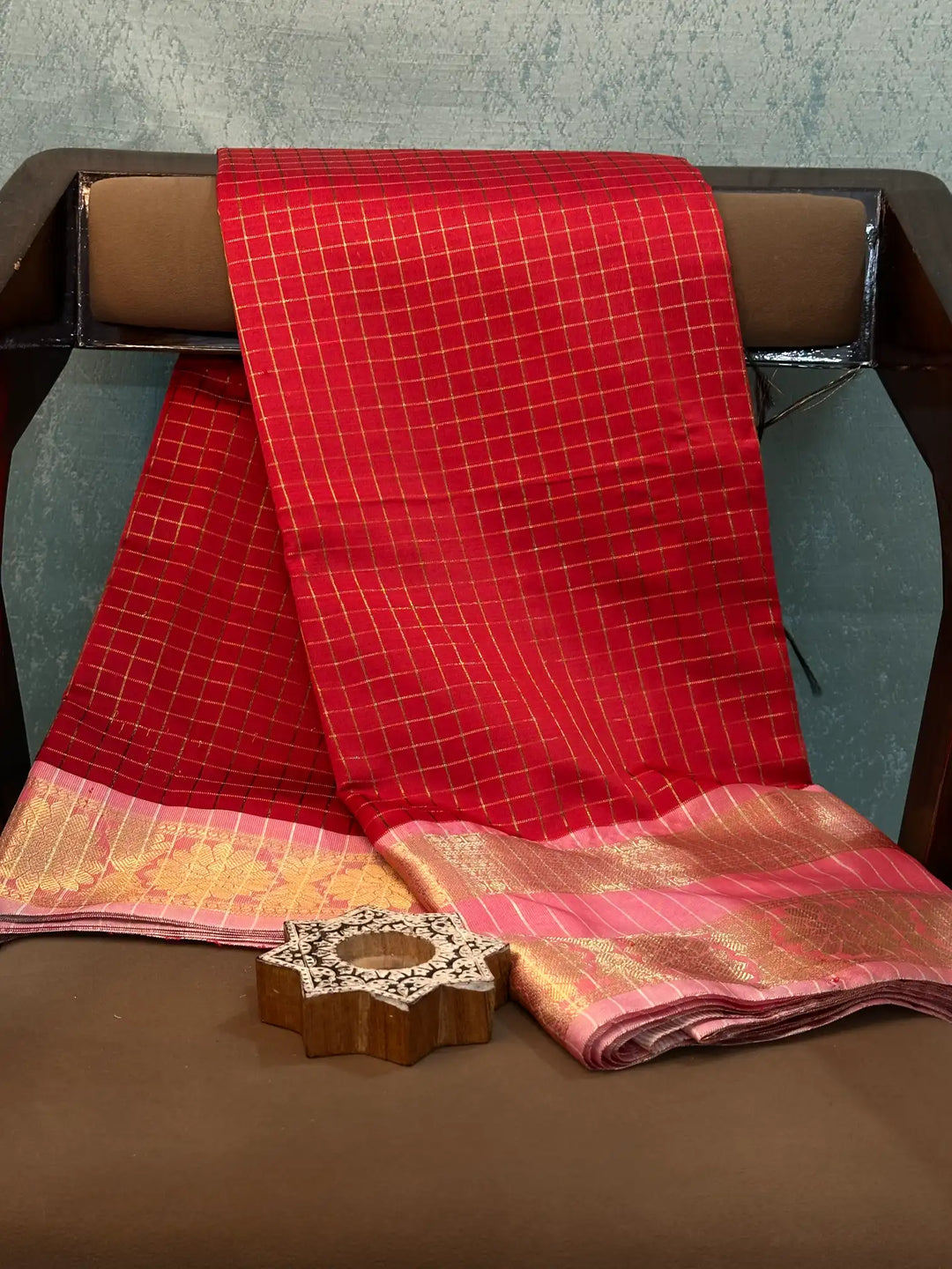 Contemporary Weave Kora Tissue Silk Banarasi Saree