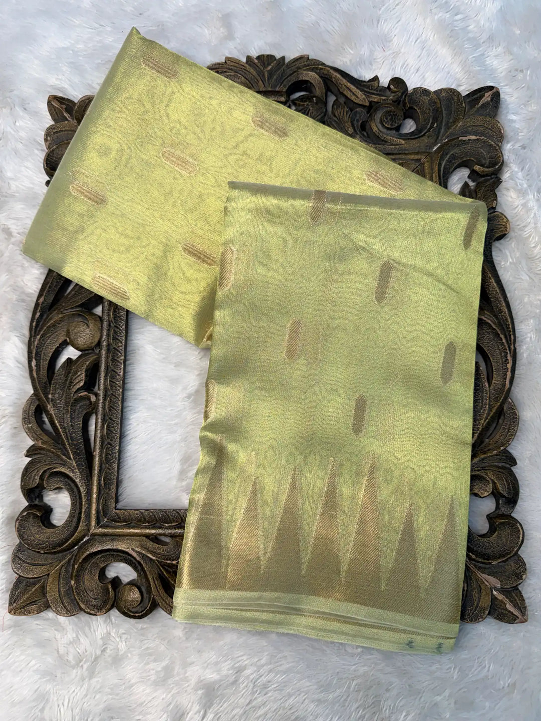 Contemporary Weave Kora Tissue Silk Banarasi Saree