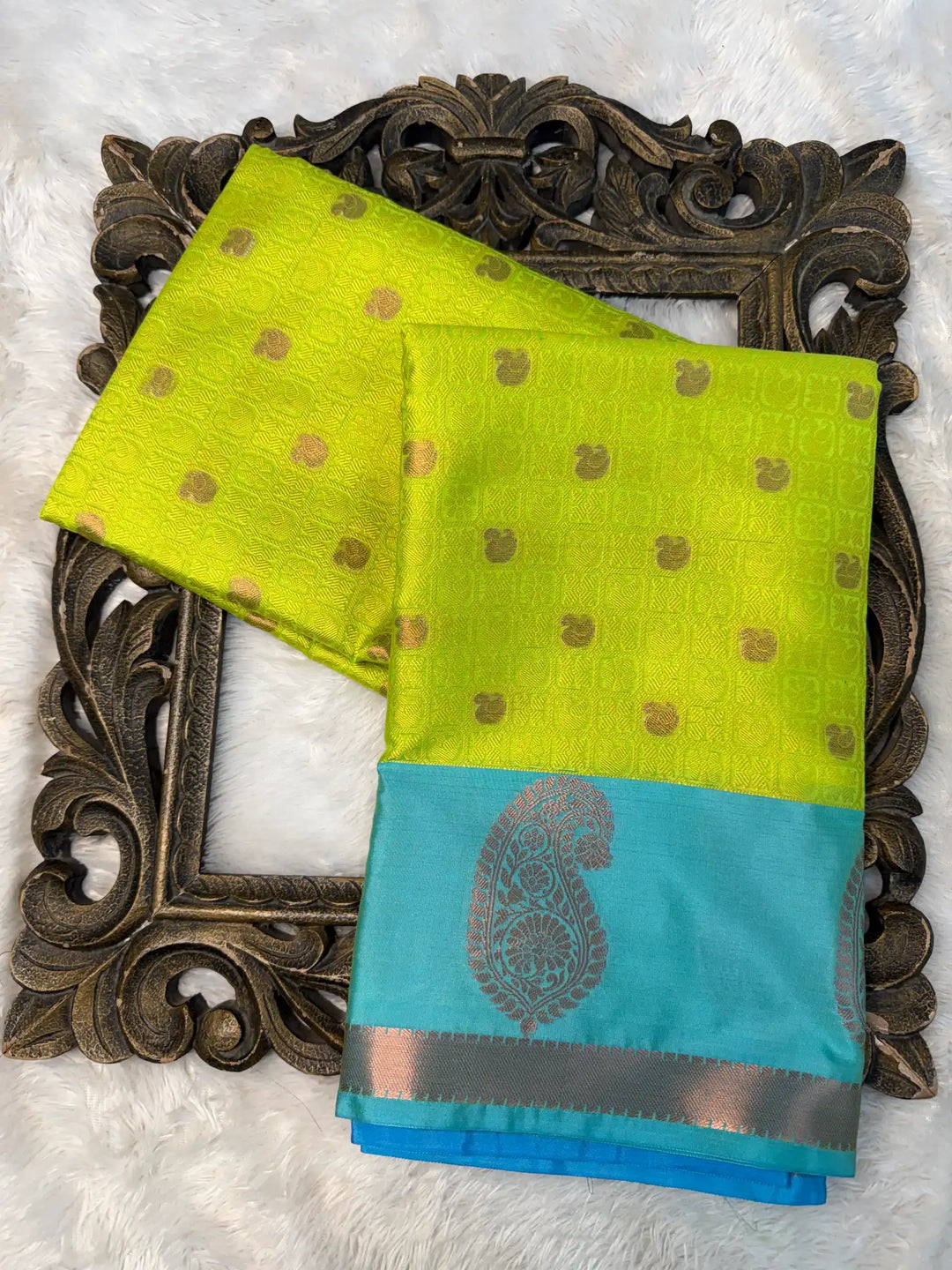 Contemporary Weave Kora Tissue Silk Banarasi Saree