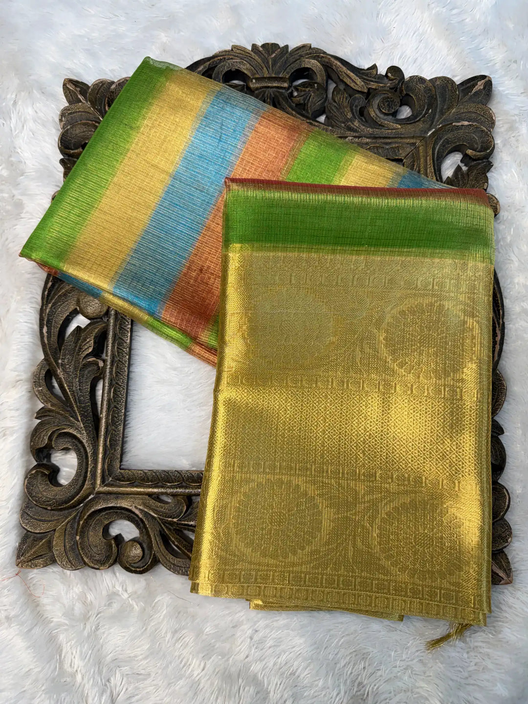 Eccentric Weave Softsilk Traditional Banarasi Saree