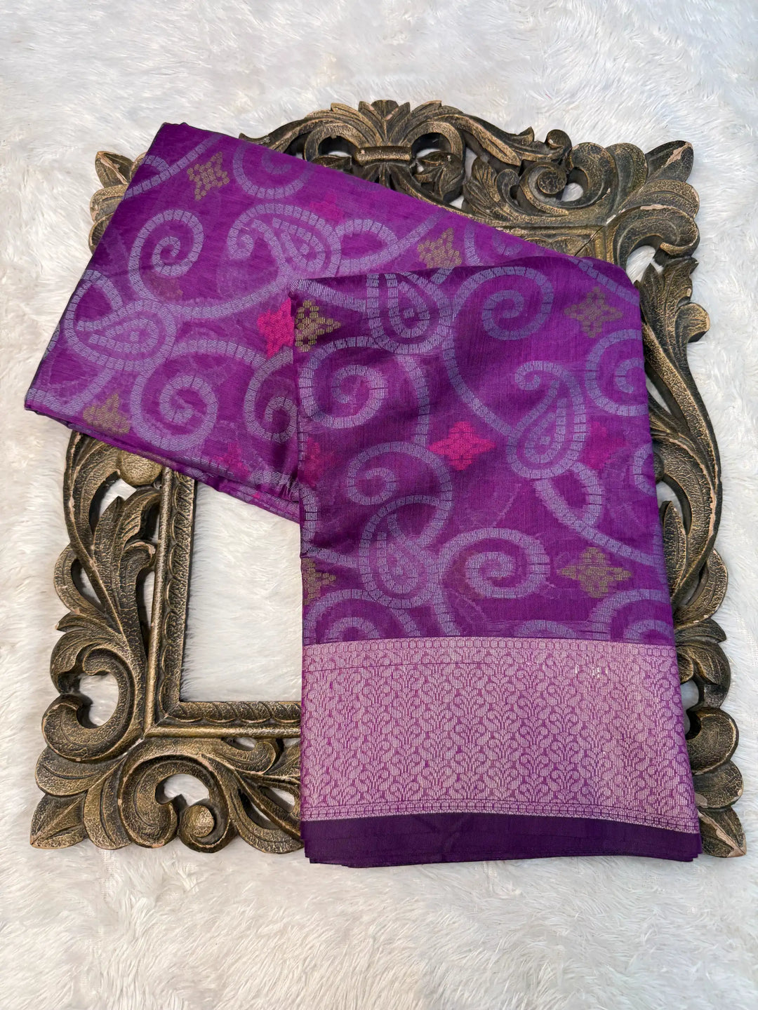 Contemporary Weave Kora Tissue Silk Banarasi Saree