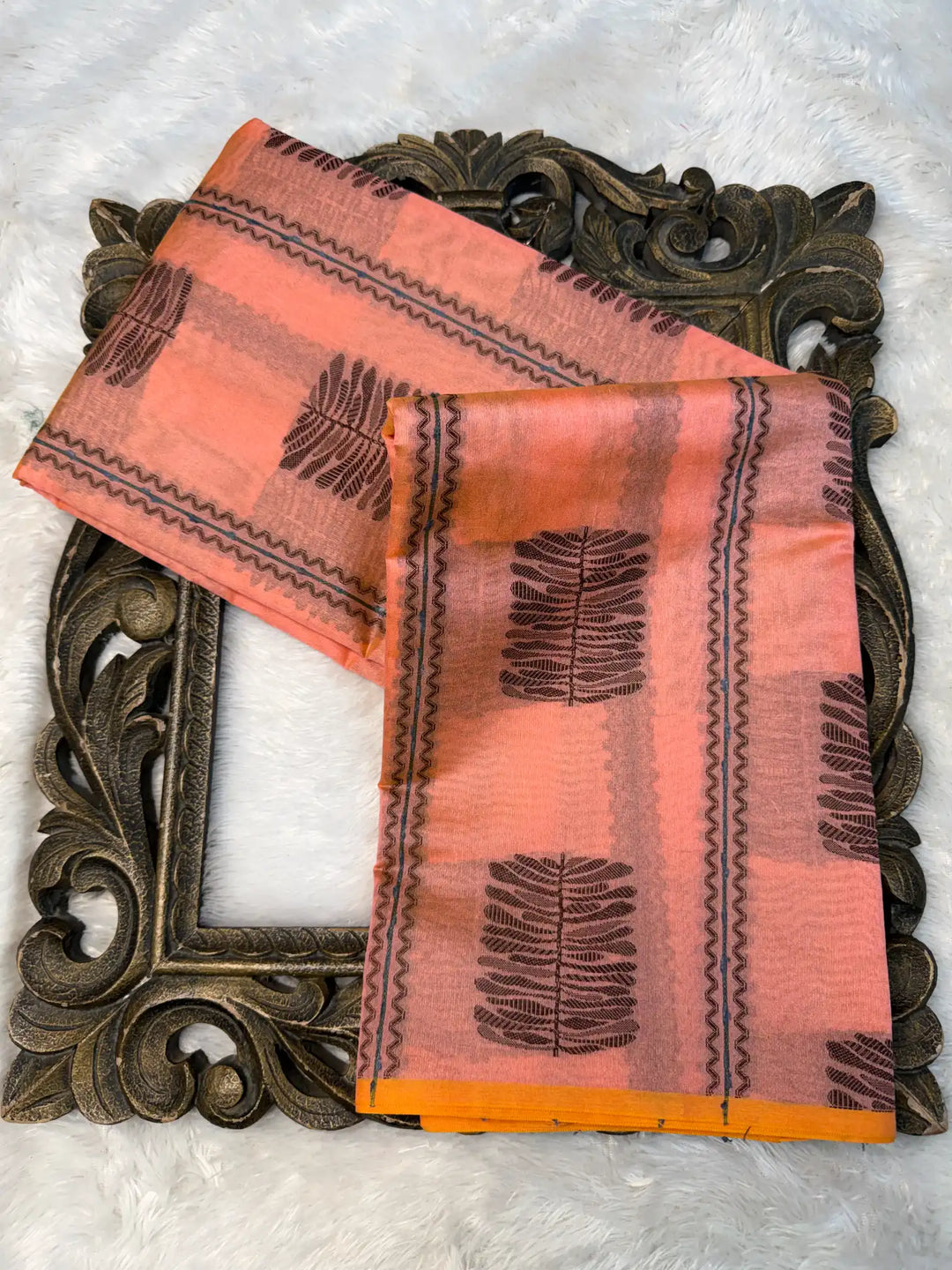 Contemporary Weave Kora Tissue Silk Banarasi Saree
