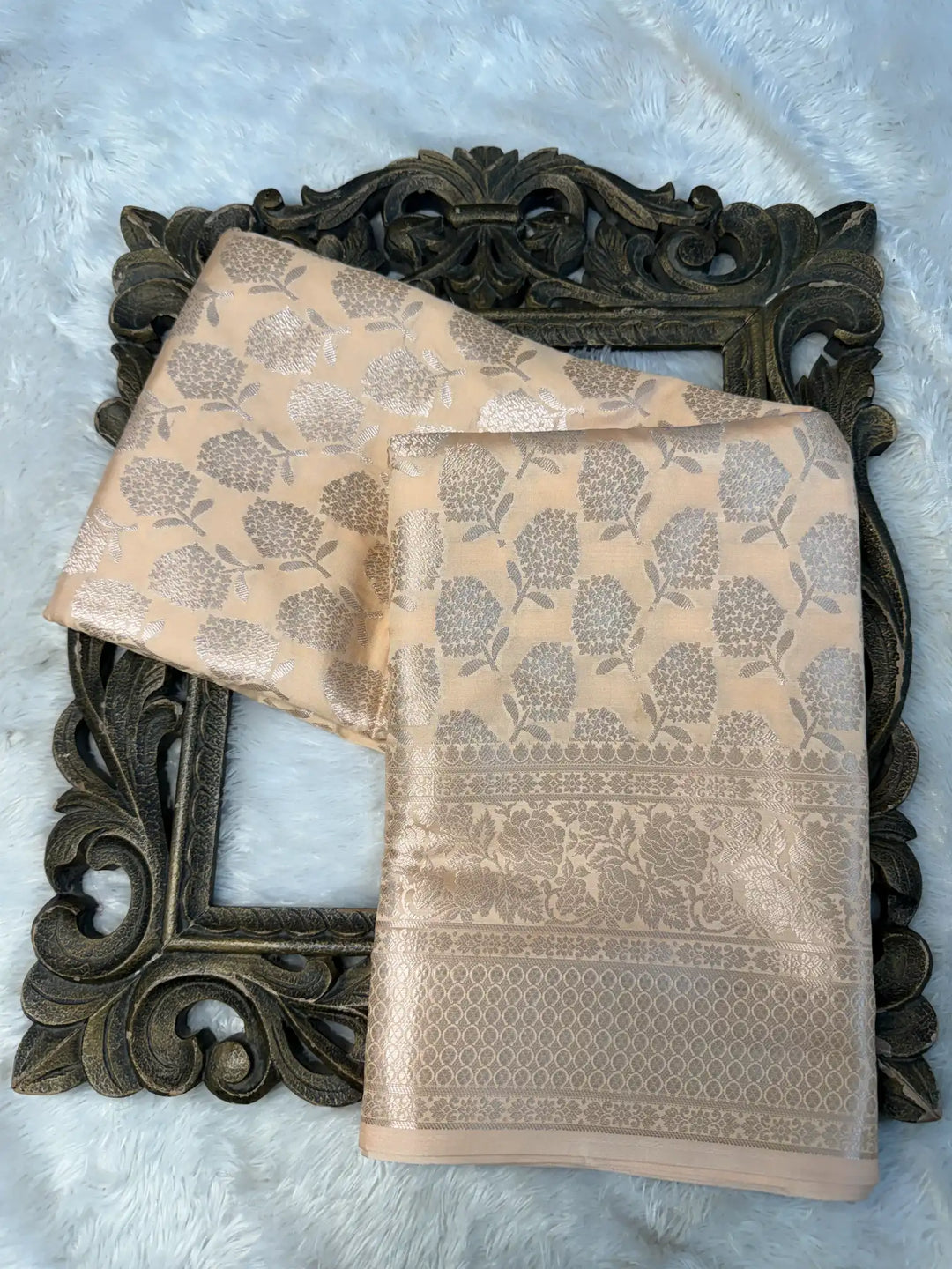 Eccentric Weave Softsilk Traditional Banarasi Saree