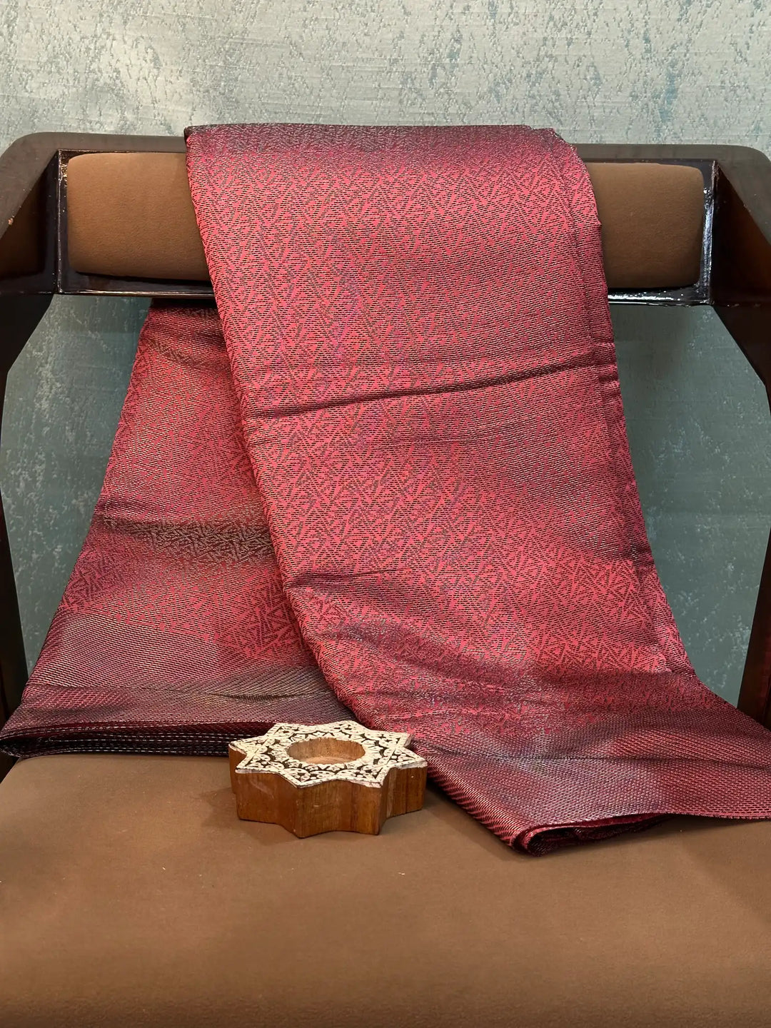 Contemporary Weave Kora Tissue Silk Banarasi Saree