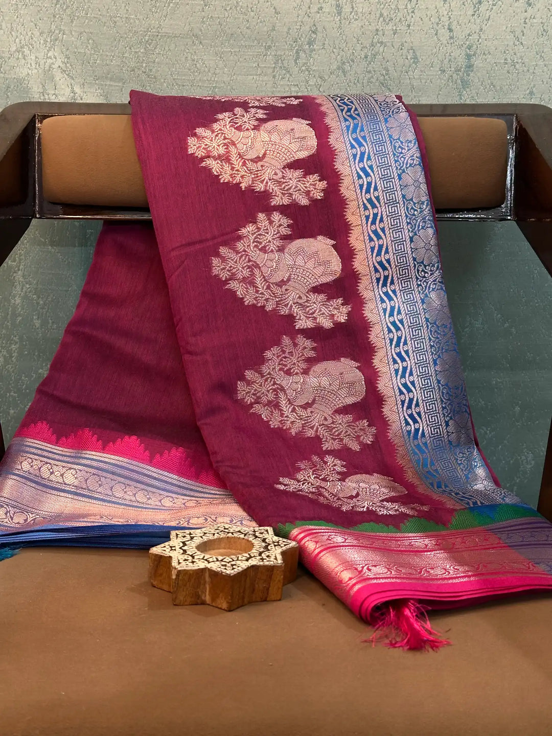 Contemporary Weave Kora Tissue Silk Banarasi Saree