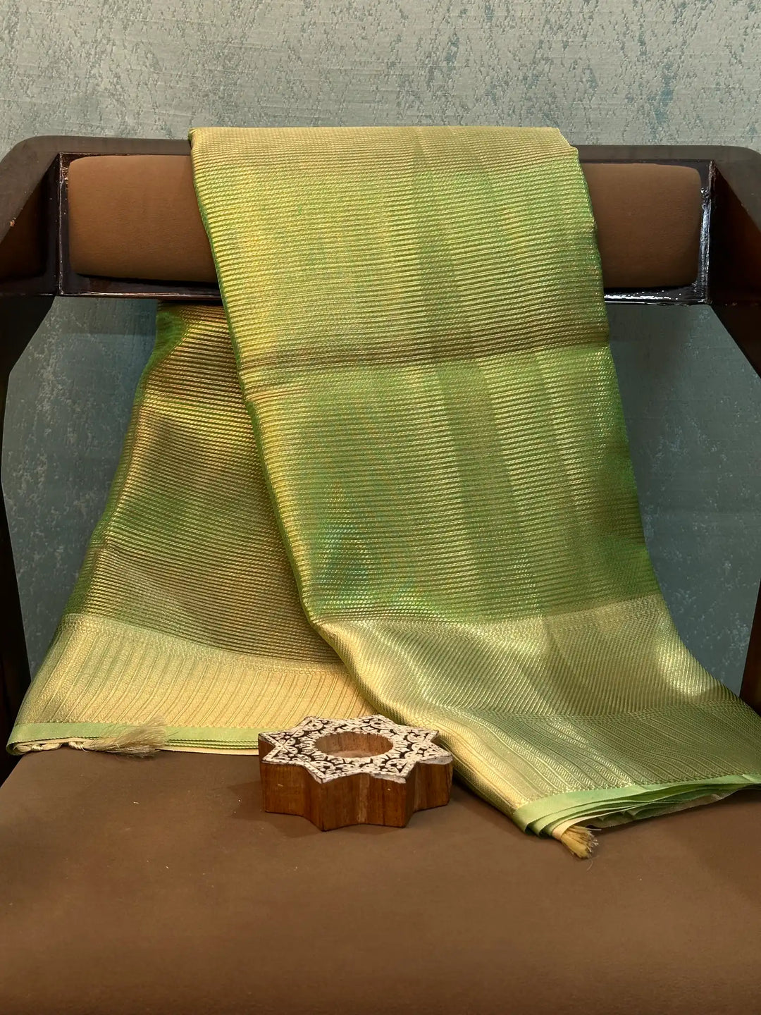 Contemporary Weave Kora Tissue Silk Banarasi Saree