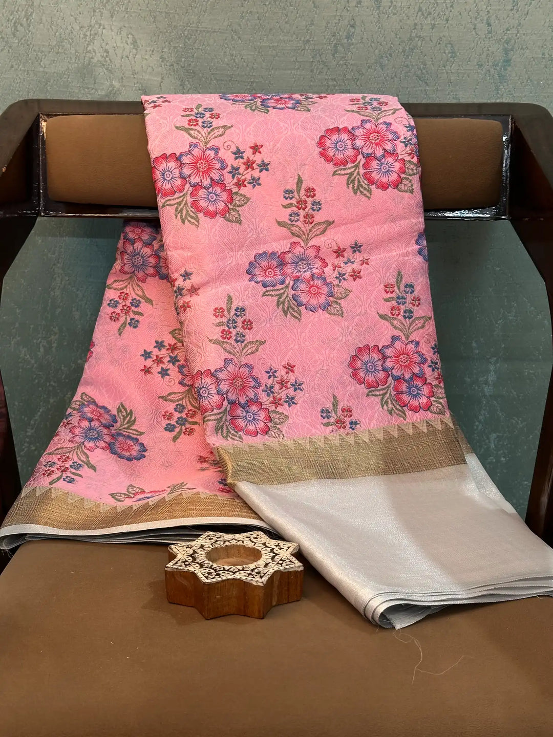 Eccentric Weave Softsilk Traditional Banarasi Saree