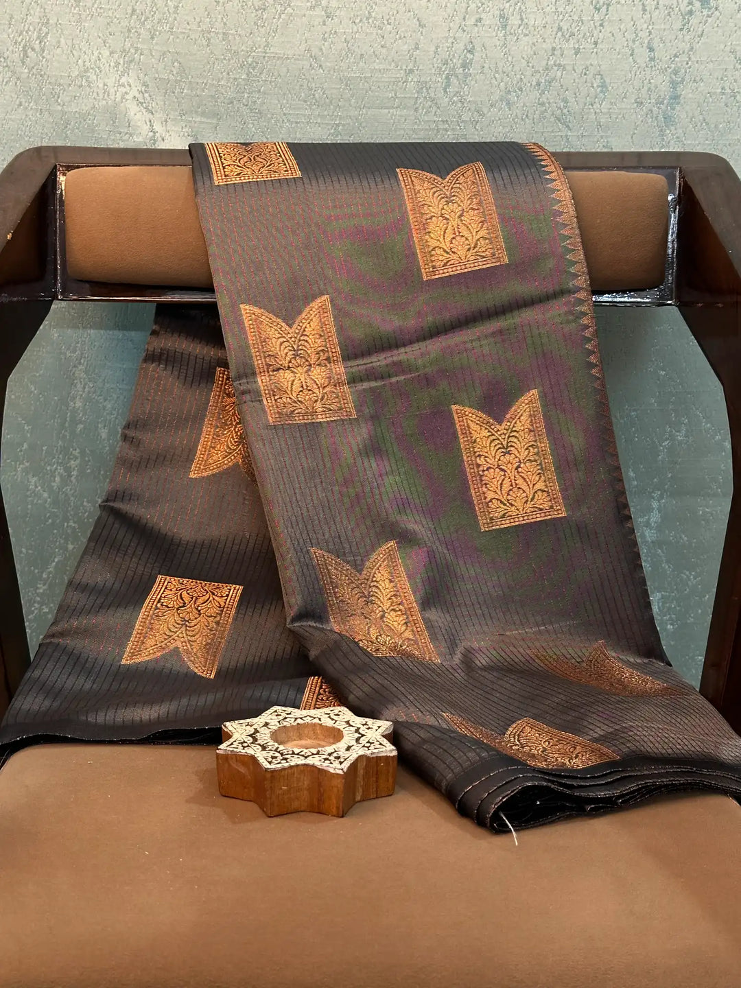 Eccentric Weave Softsilk Traditional Banarasi Saree
