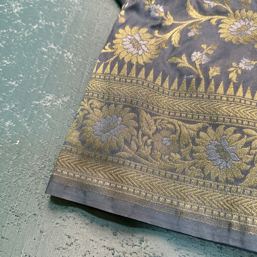 Light Grey Katan Silk Tilfi Handloom Banarasi