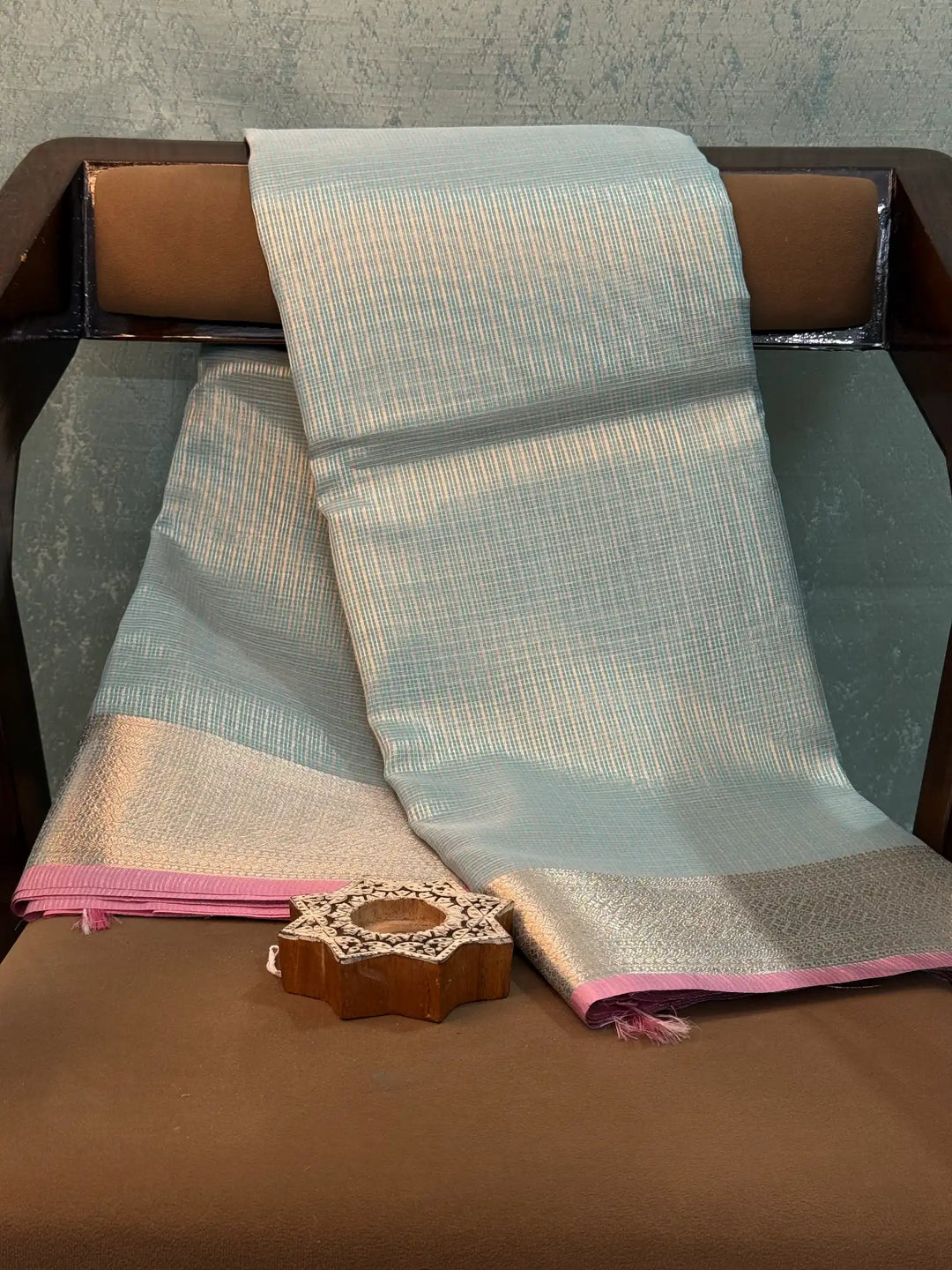 Contemporary Weave Kora Tissue Silk Banarasi Saree