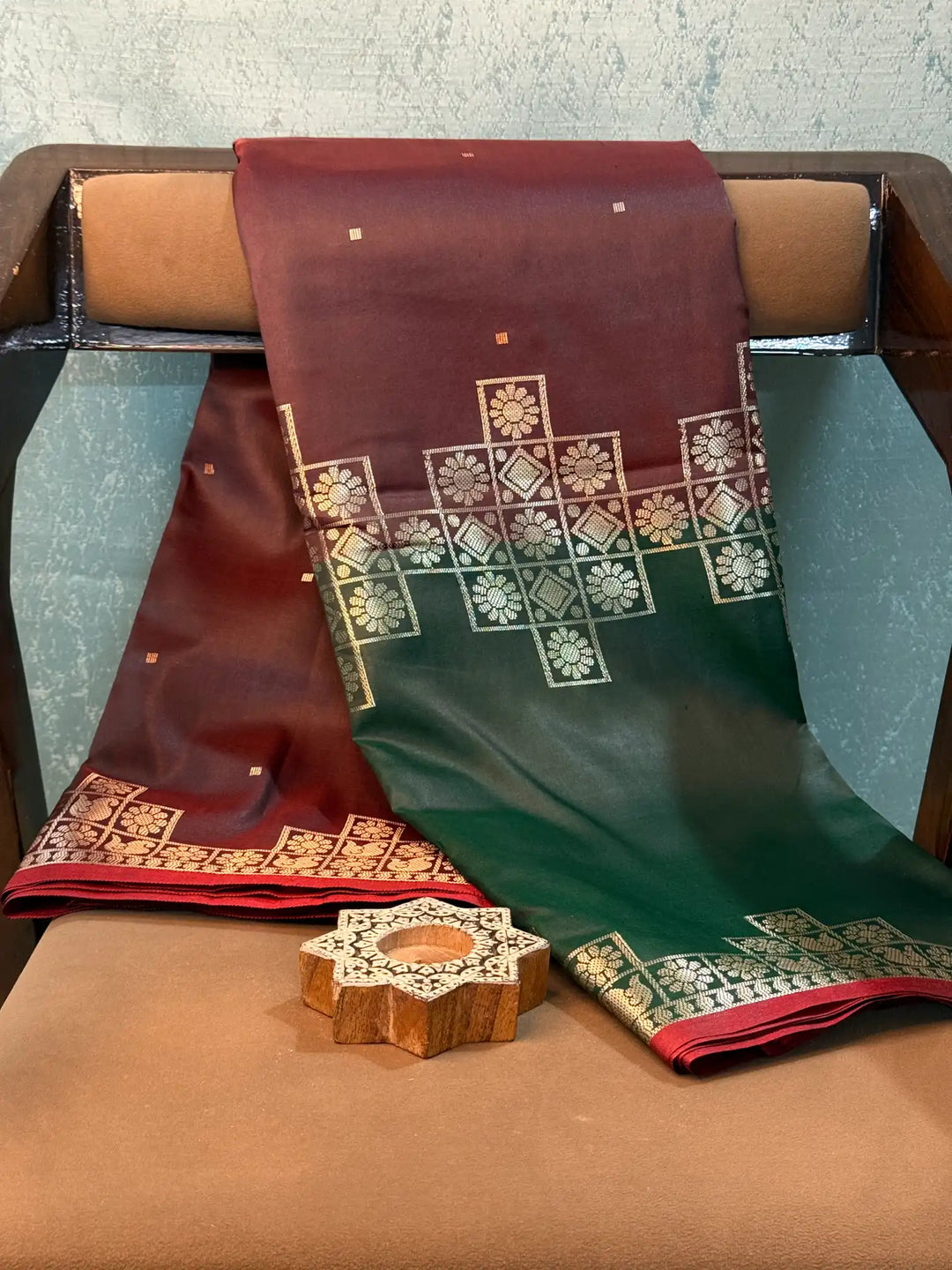 Contemporary Weave Kora Tissue Silk Banarasi Saree