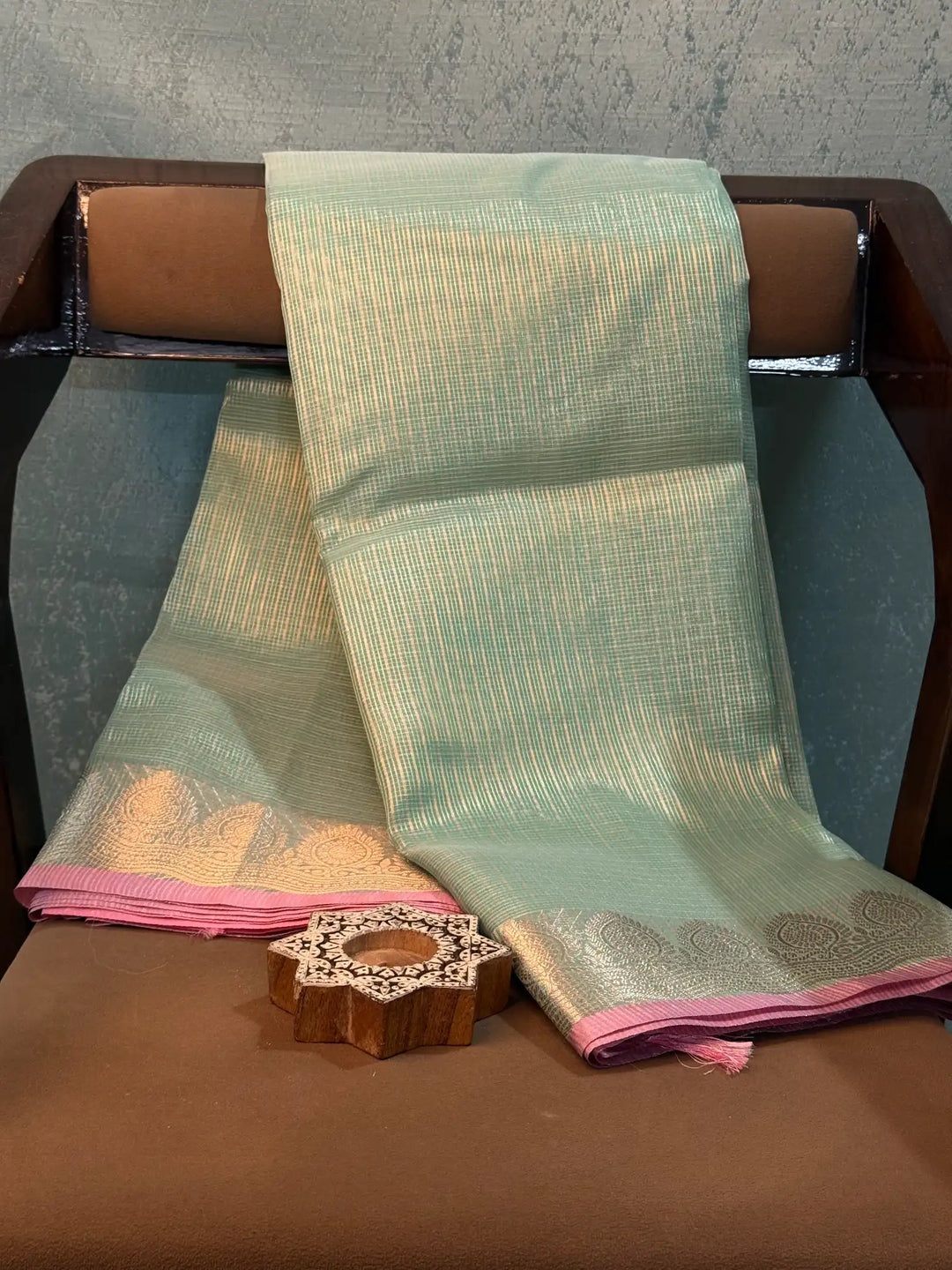 Contemporary Weave Kora Tissue Silk Banarasi Saree