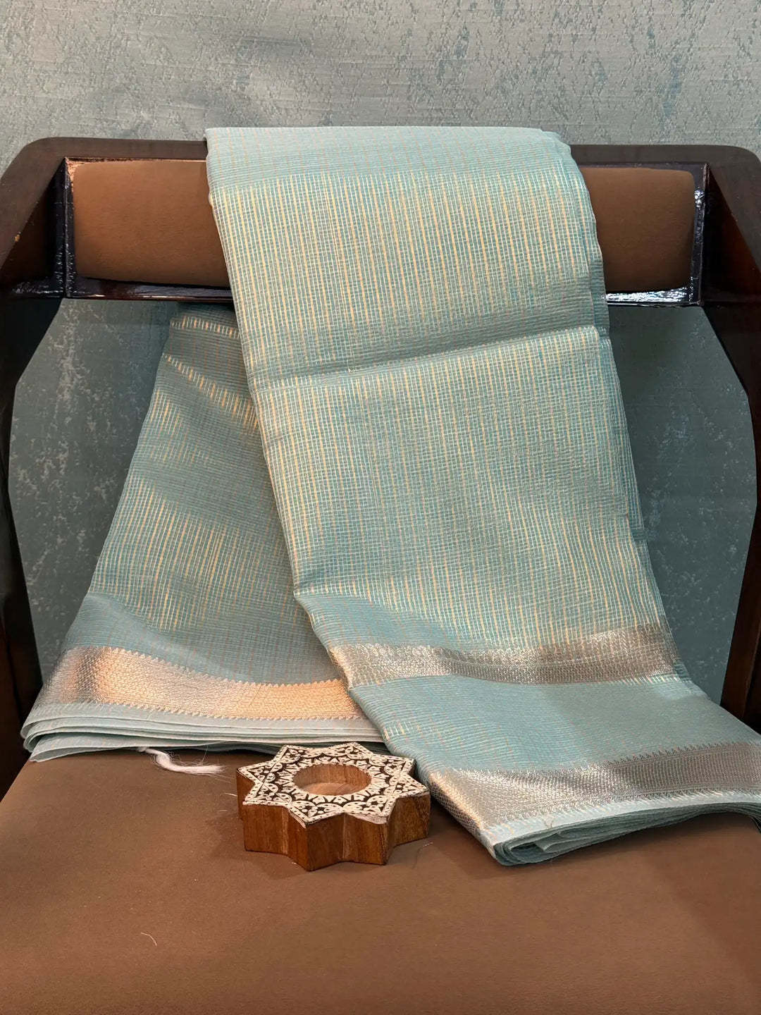 Contemporary Weave Kora Tissue Silk Banarasi Saree
