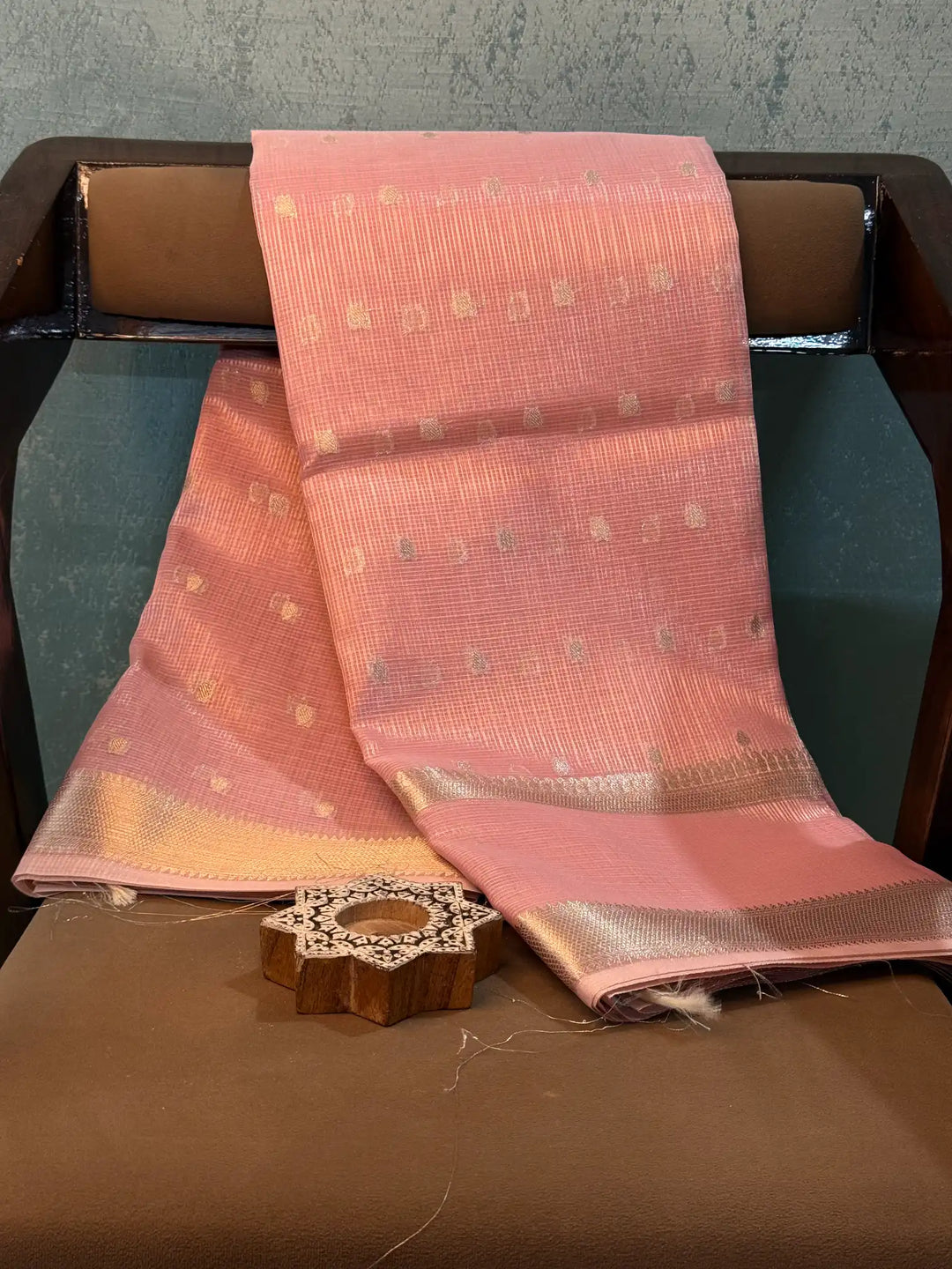 Contemporary Weave Kora Tissue Silk Banarasi Saree