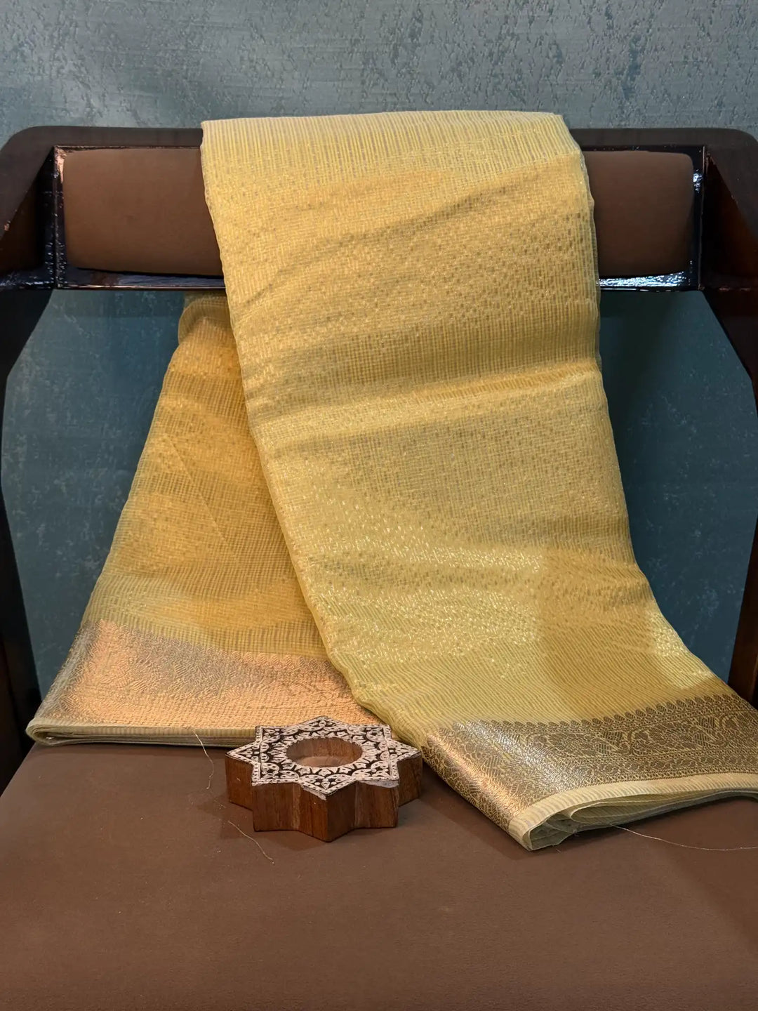 Eccentric Weave Softsilk Traditional Banarasi Saree