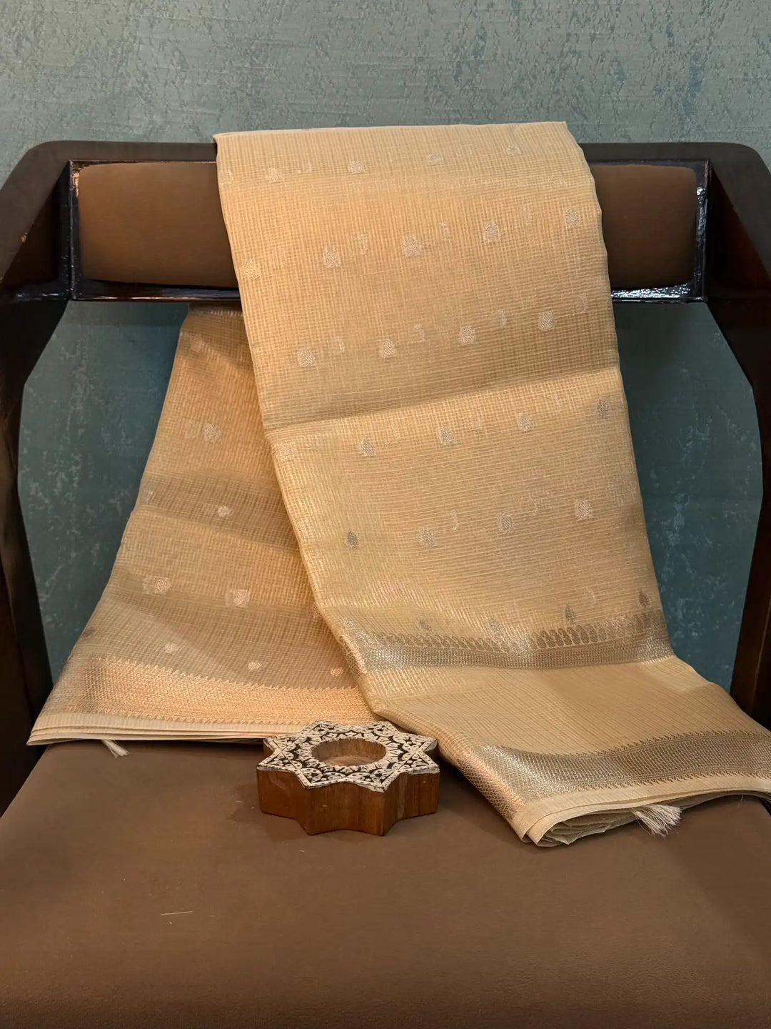 Contemporary Weave Kora Tissue Silk Banarasi Saree