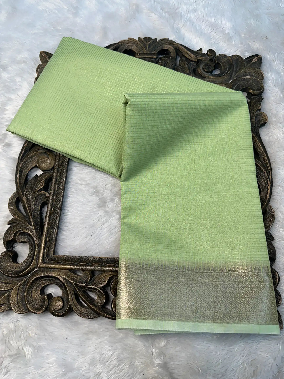 Eccentric Weave Softsilk Traditional Banarasi Saree