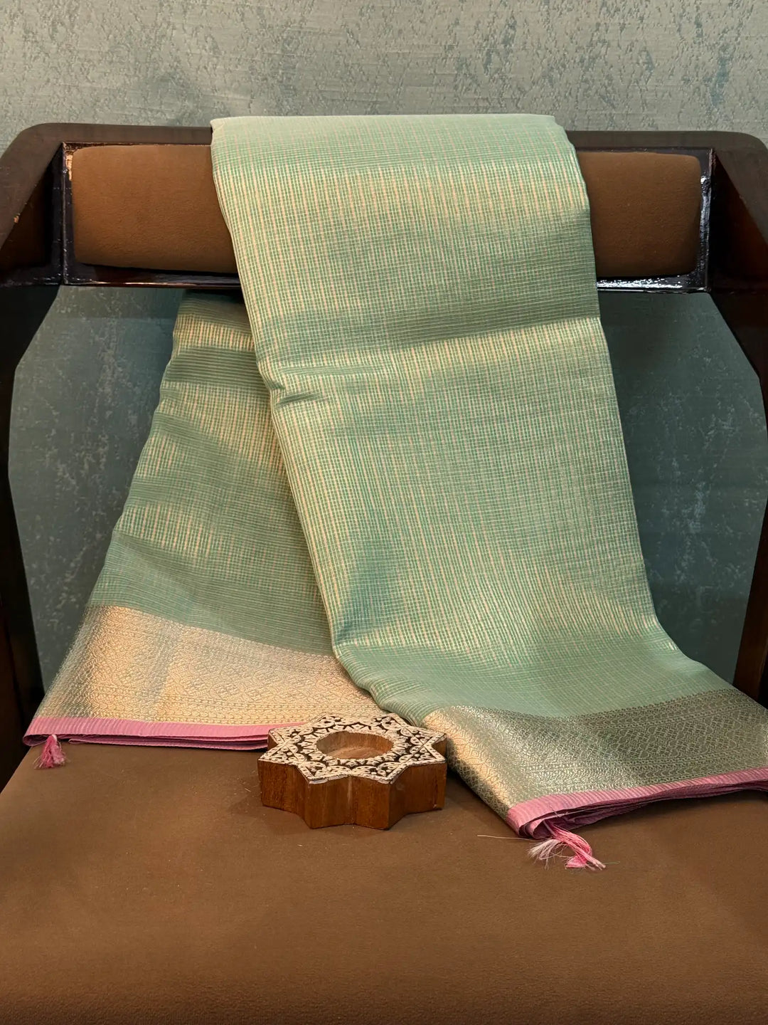 Contemporary Weave Kora Tissue Silk Banarasi Saree