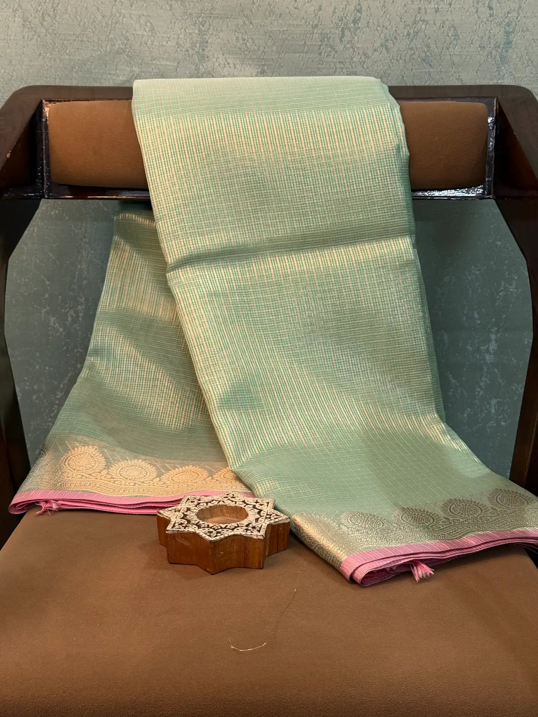 Contemporary Weave Kora Tissue Silk Banarasi Saree