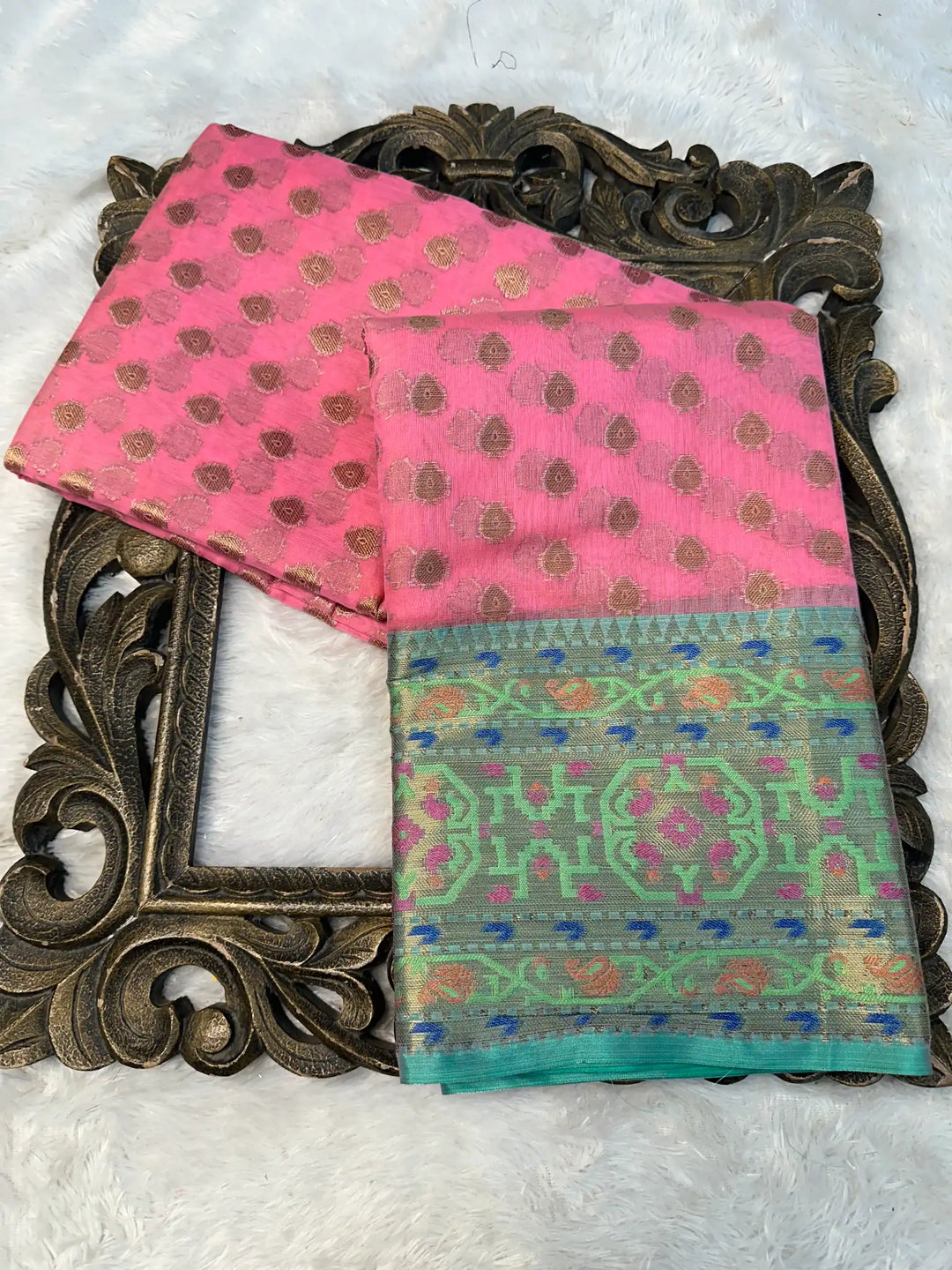 Eccentric Weave Softsilk Traditional Banarasi Saree