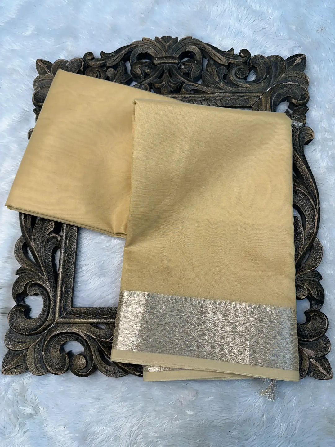 Eccentric Weave Softsilk Traditional Banarasi Saree