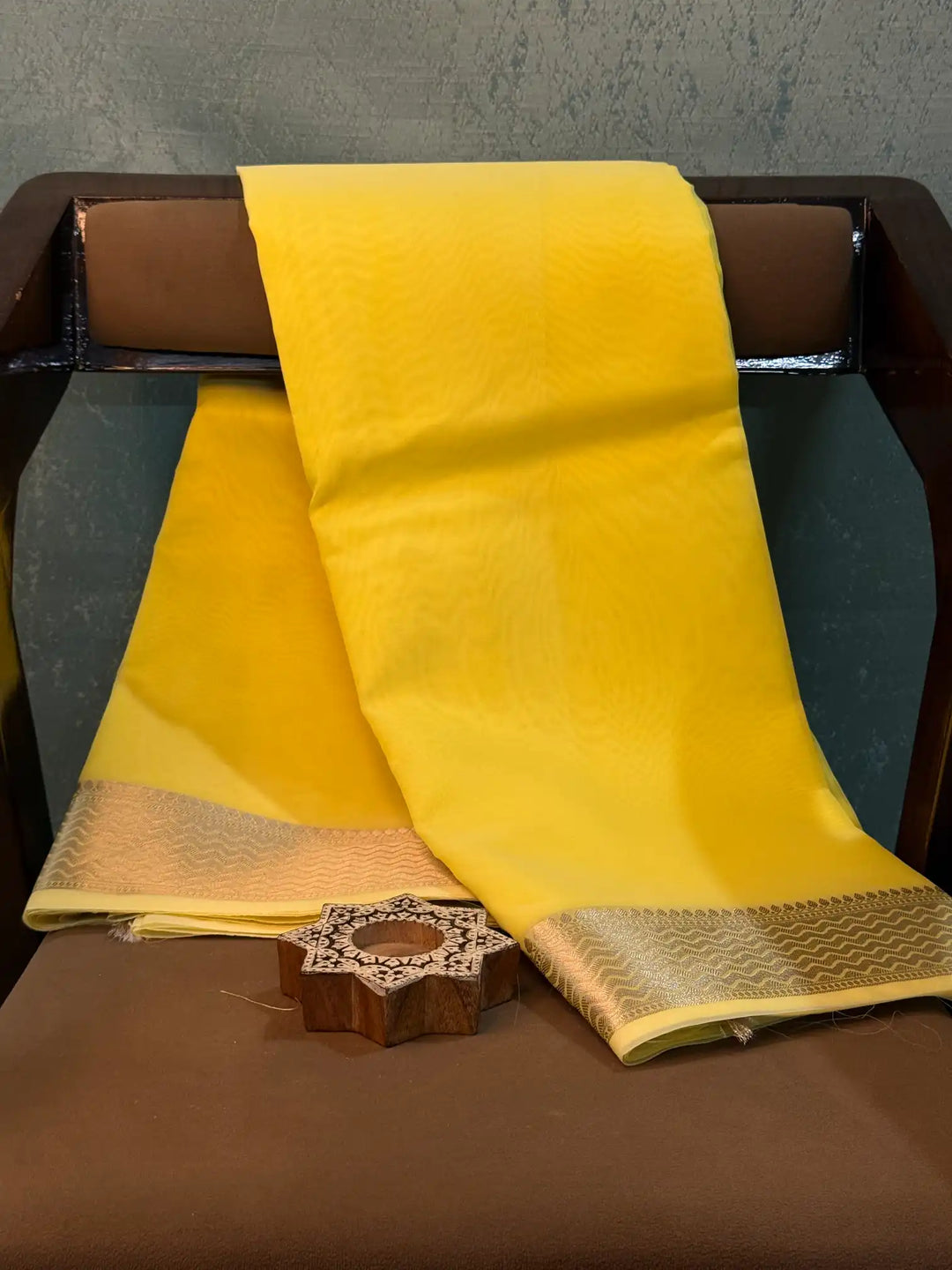 Eccentric Weave Softsilk Traditional Banarasi Saree