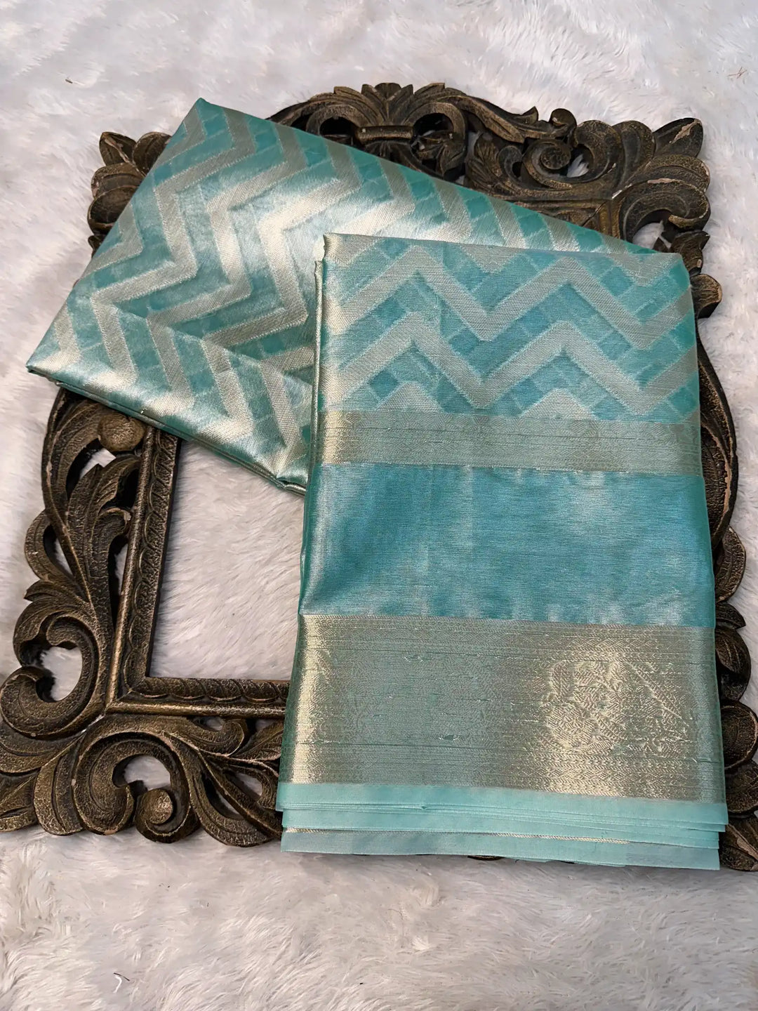 Eccentric Weave Softsilk Traditional Banarasi Saree