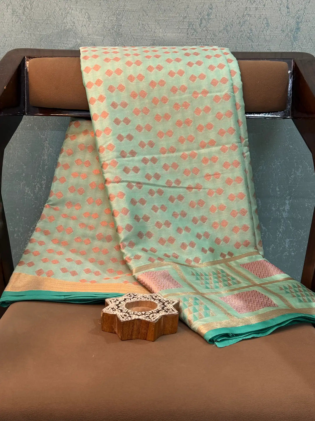 Eccentric Weave Softsilk Traditional Banarasi Saree